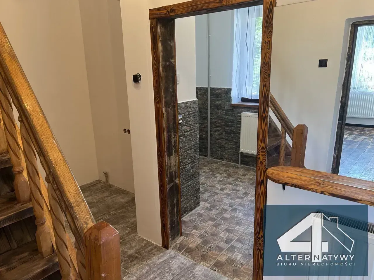 Dom  z dużym potencjałem biznesowym 5pokoje 15