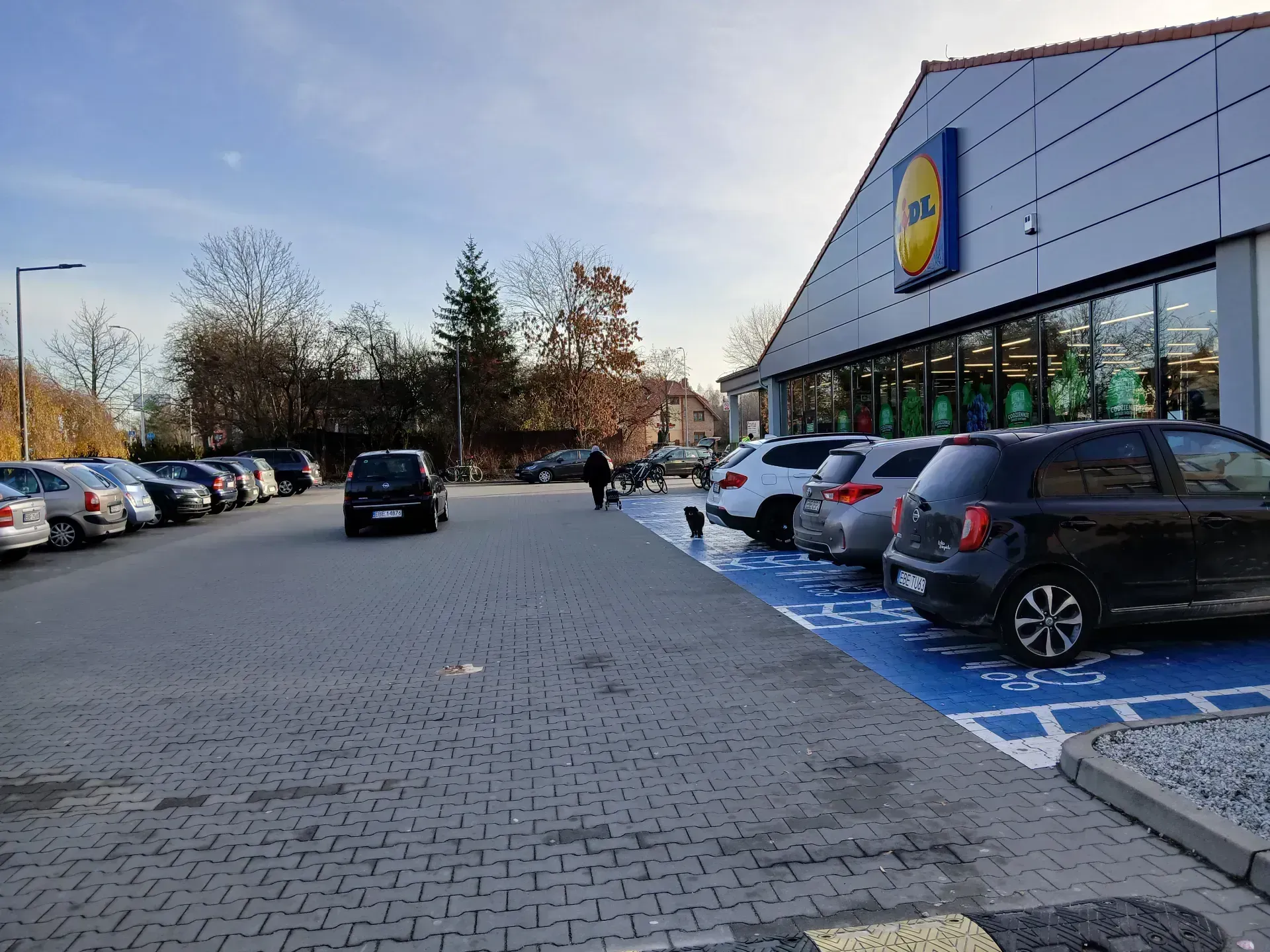 Lokal obok Lidla. Gastronomia, handel, usługi. 4