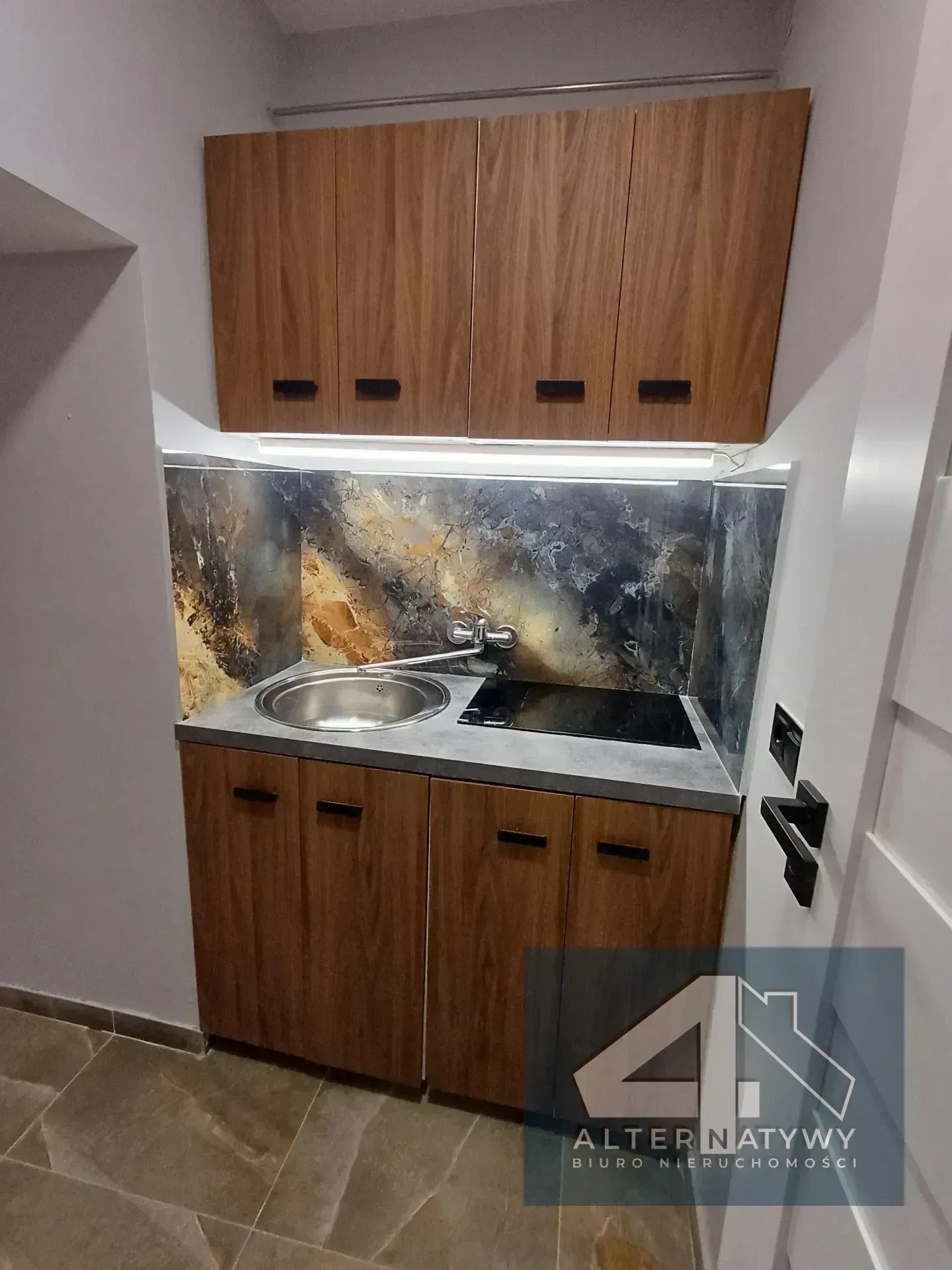 Kawalerka 27m2 idealna pod inwestycję. 3