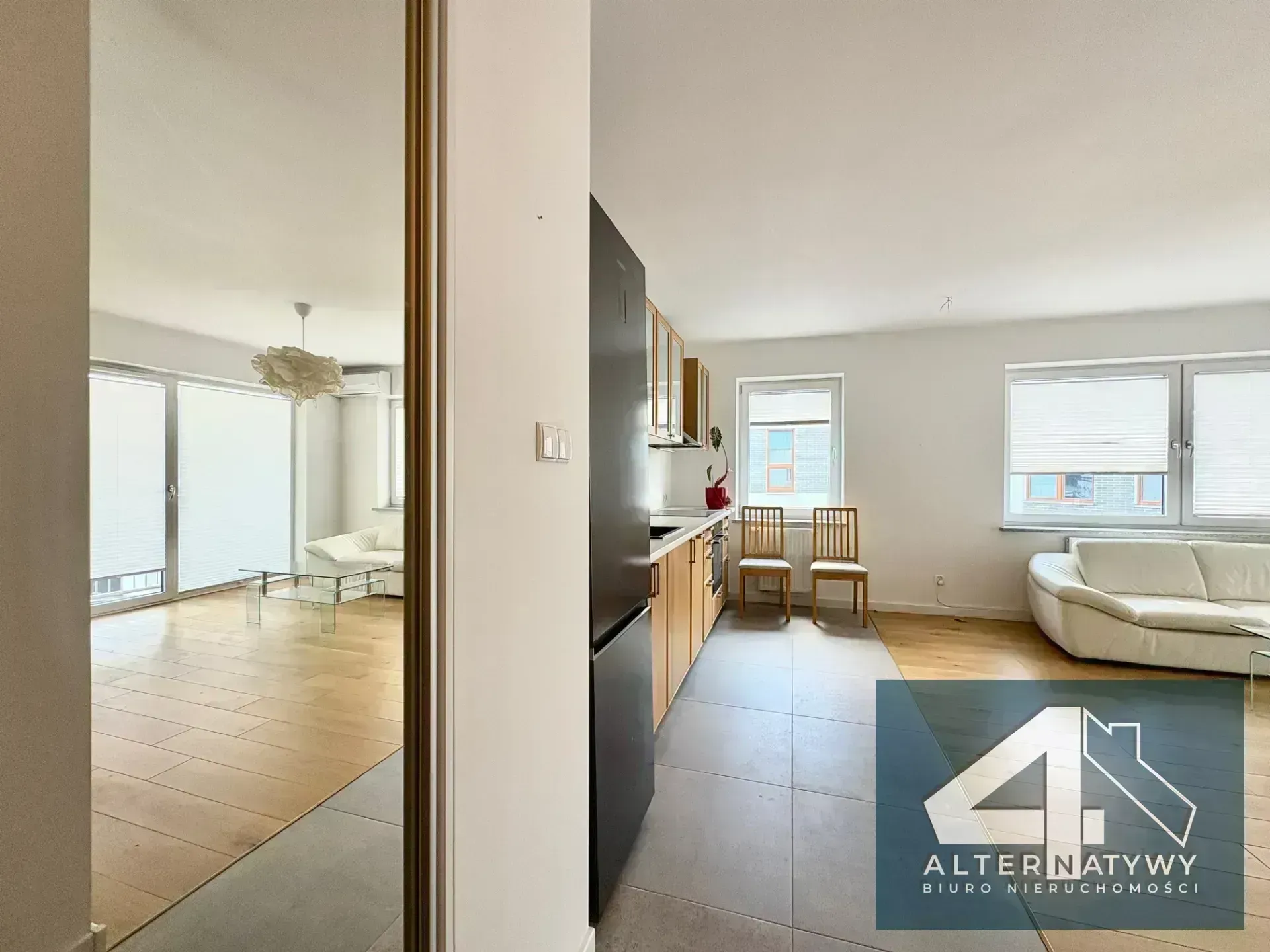 Okazja ! Balkon i Parking 2