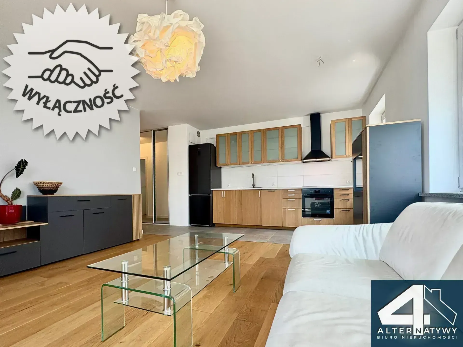 Okazja ! Balkon i Parking 4