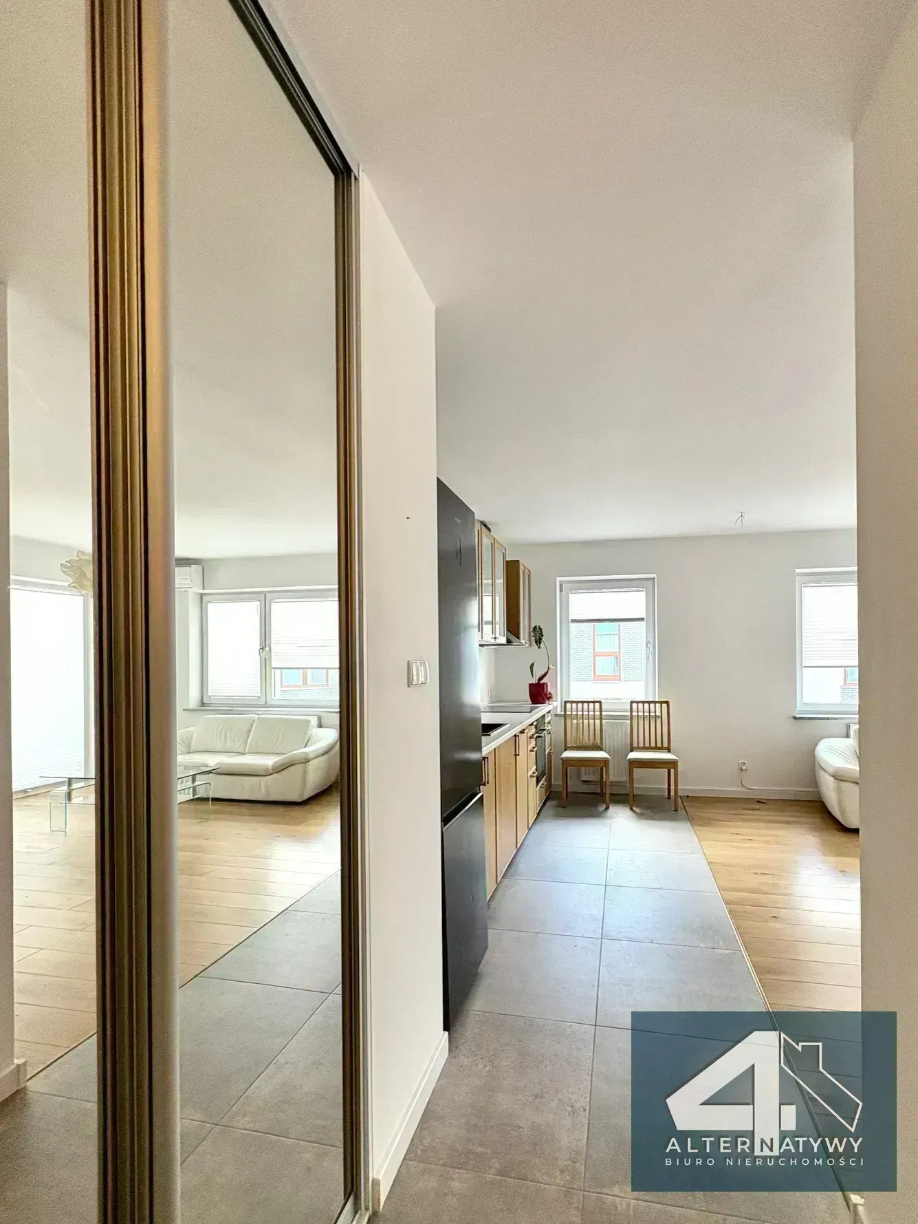 Okazja ! Balkon i Parking 10