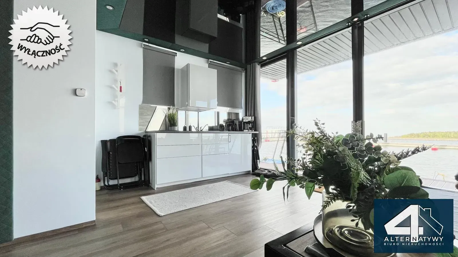 Dom na wodzie Houseboat 5