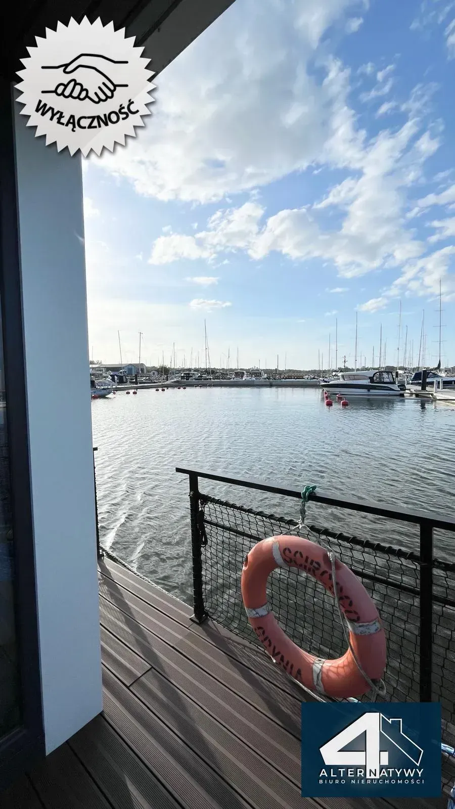 Dom na wodzie Houseboat 12