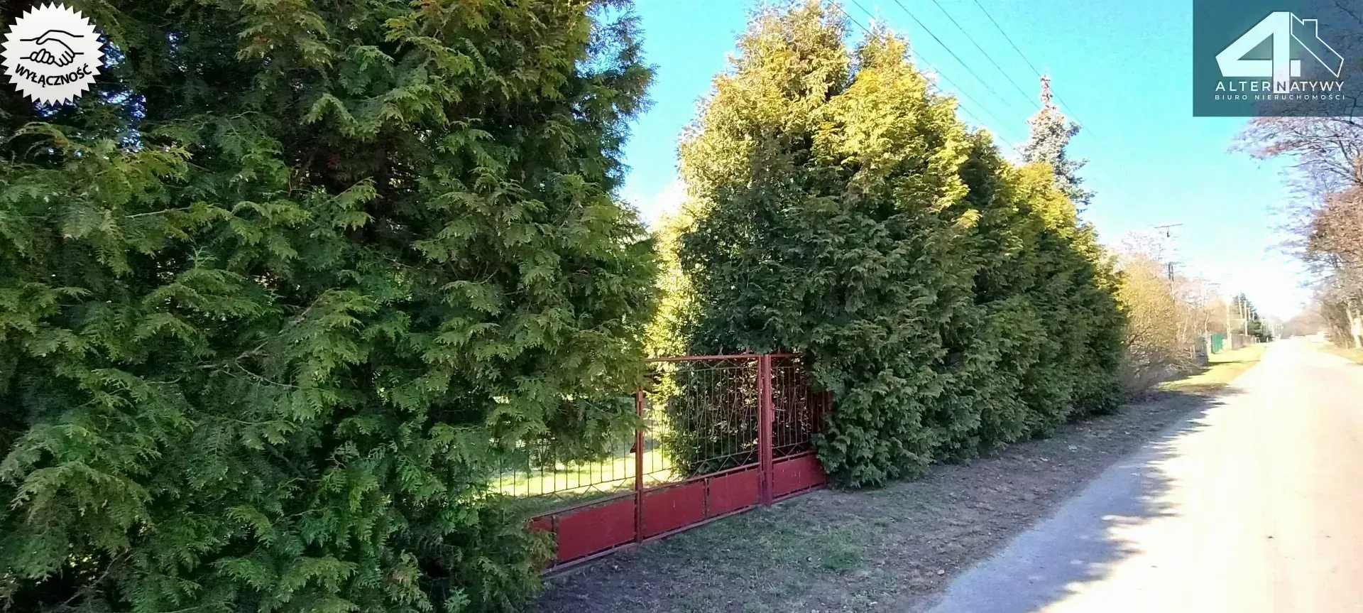Duża zadbana działka z domkiem nad Jeziorskiem 19