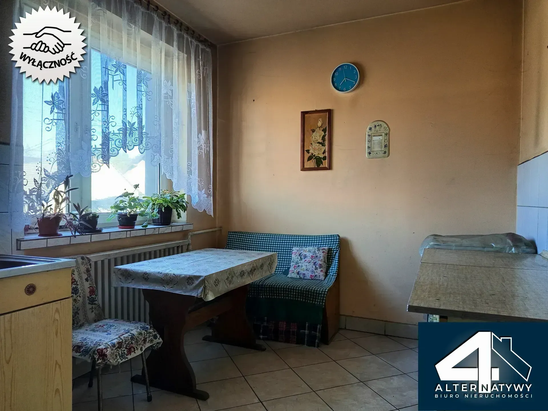 Urokliwy dom jednorodzinny z ogrodem. 22