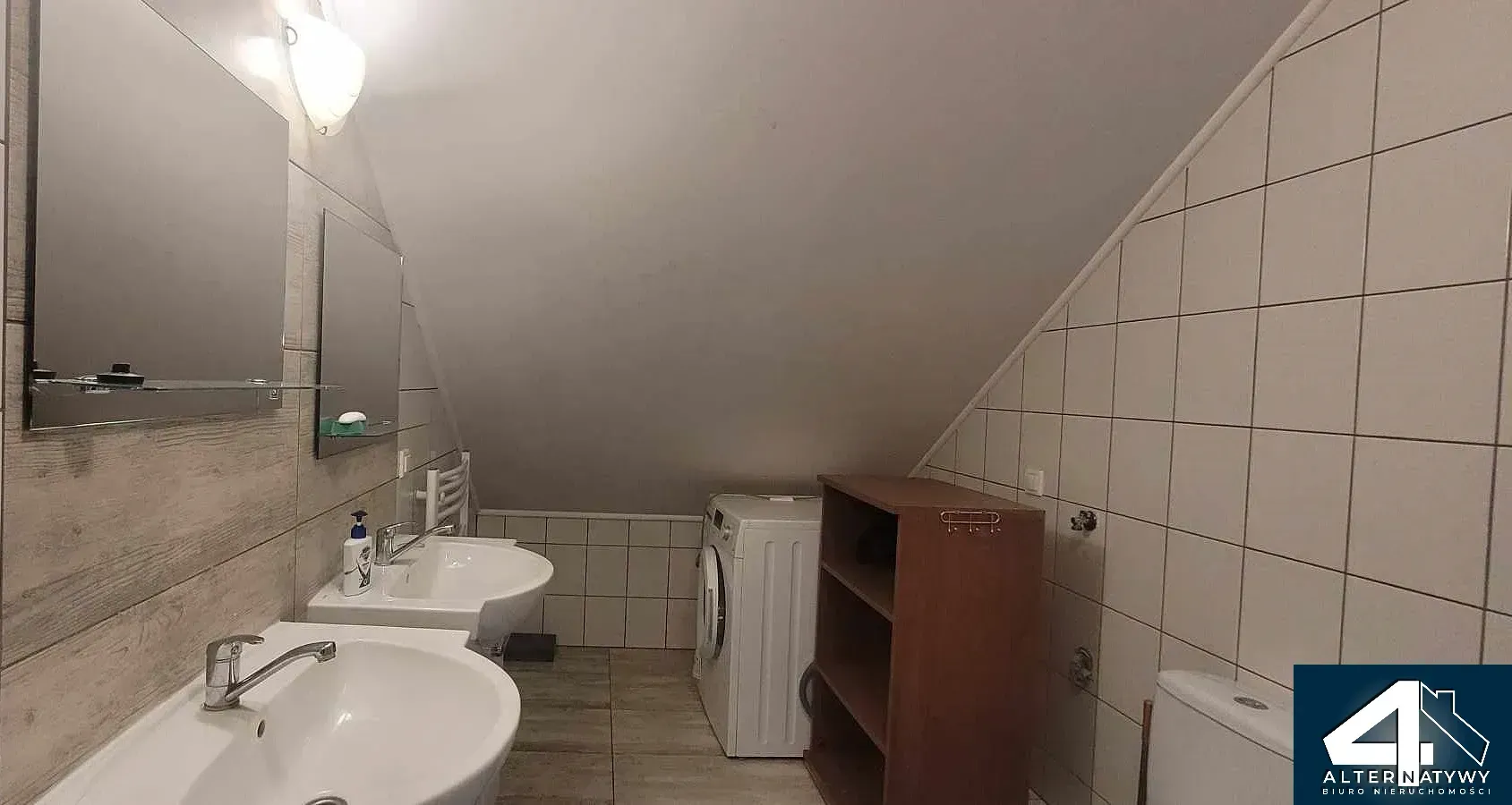 Gotowiec inwestycyjny na obrzeżach miasta. 12