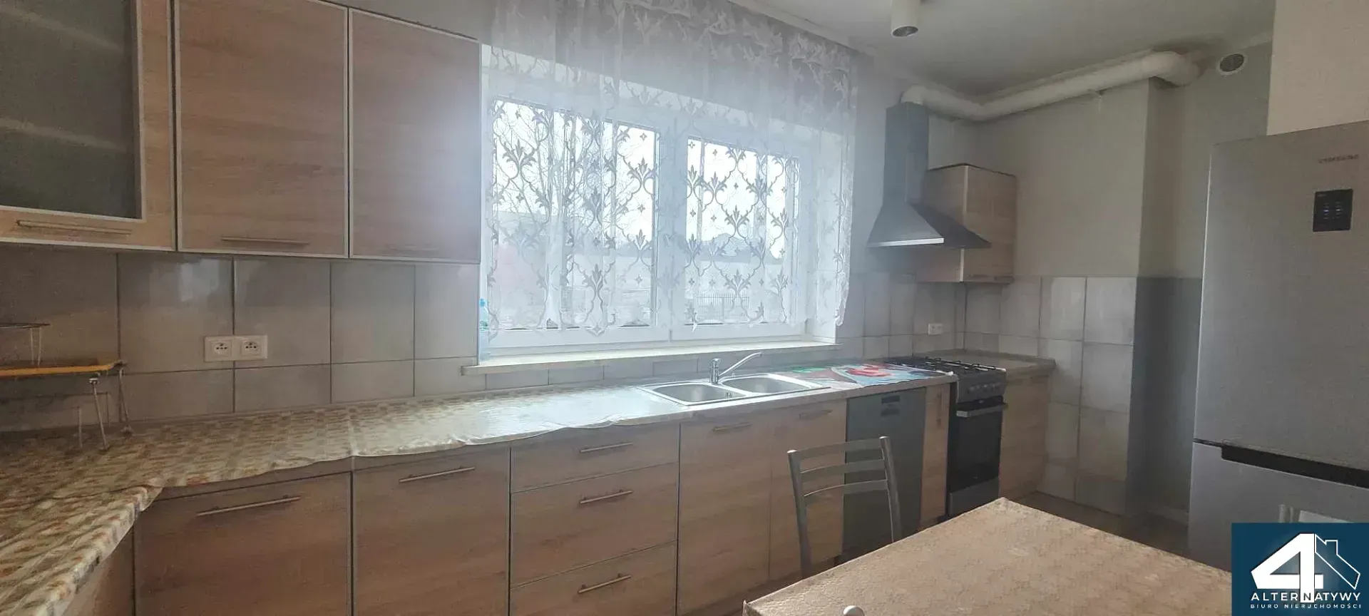 Gotowiec inwestycyjny na obrzeżach miasta. 16