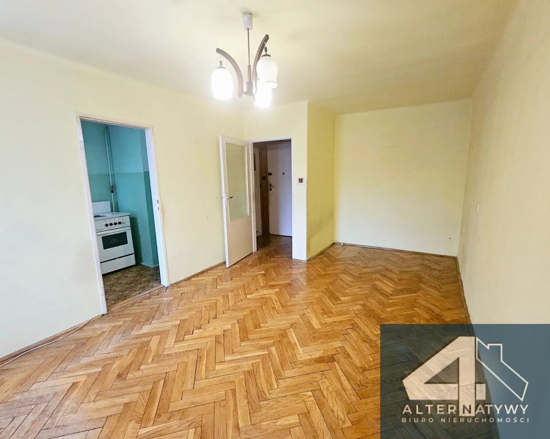 Słoneczne mieszkanie do aranżacji w centrum 3