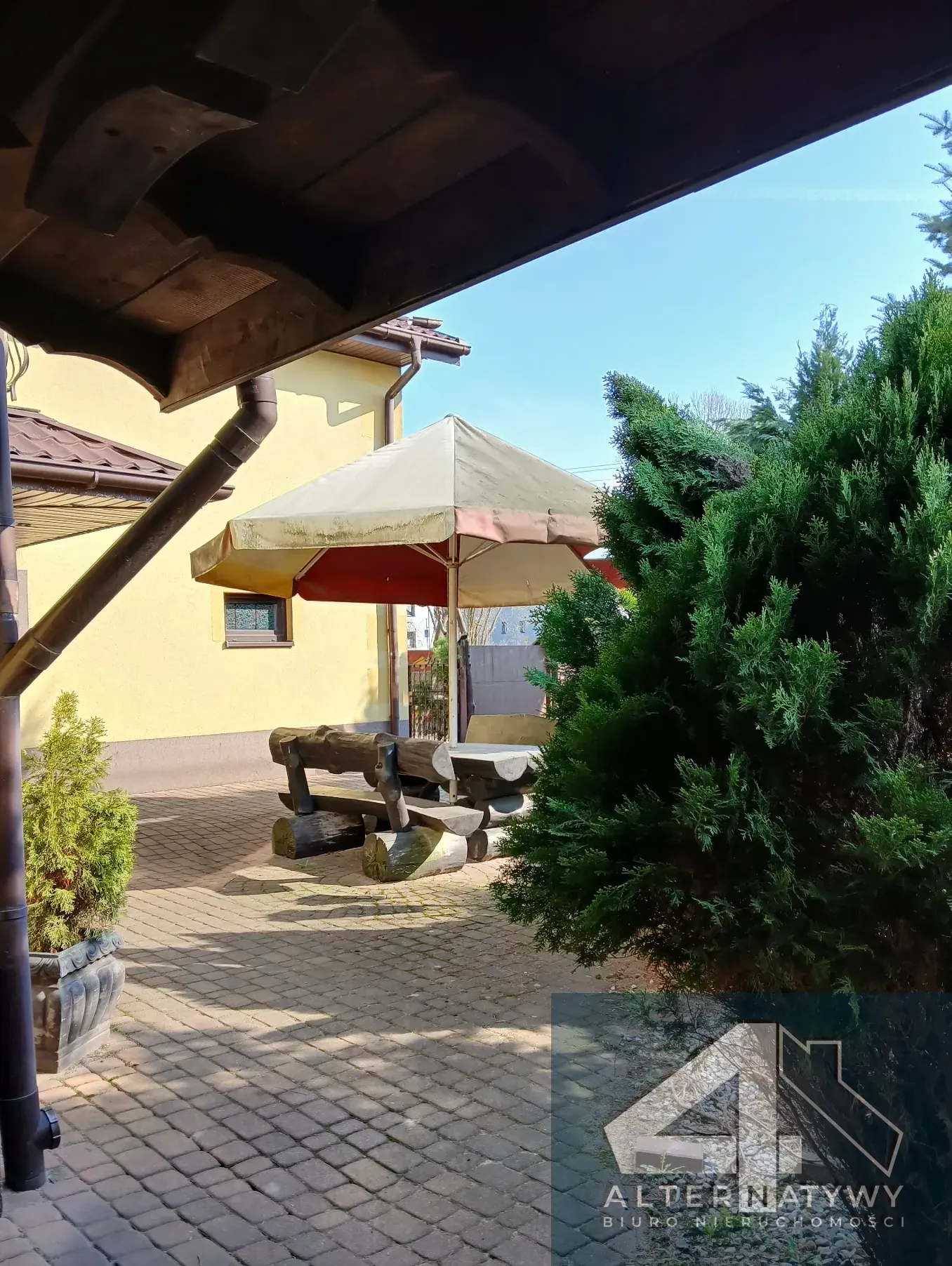 Świetna inwestycja hotelowo -mieszkalna . 11