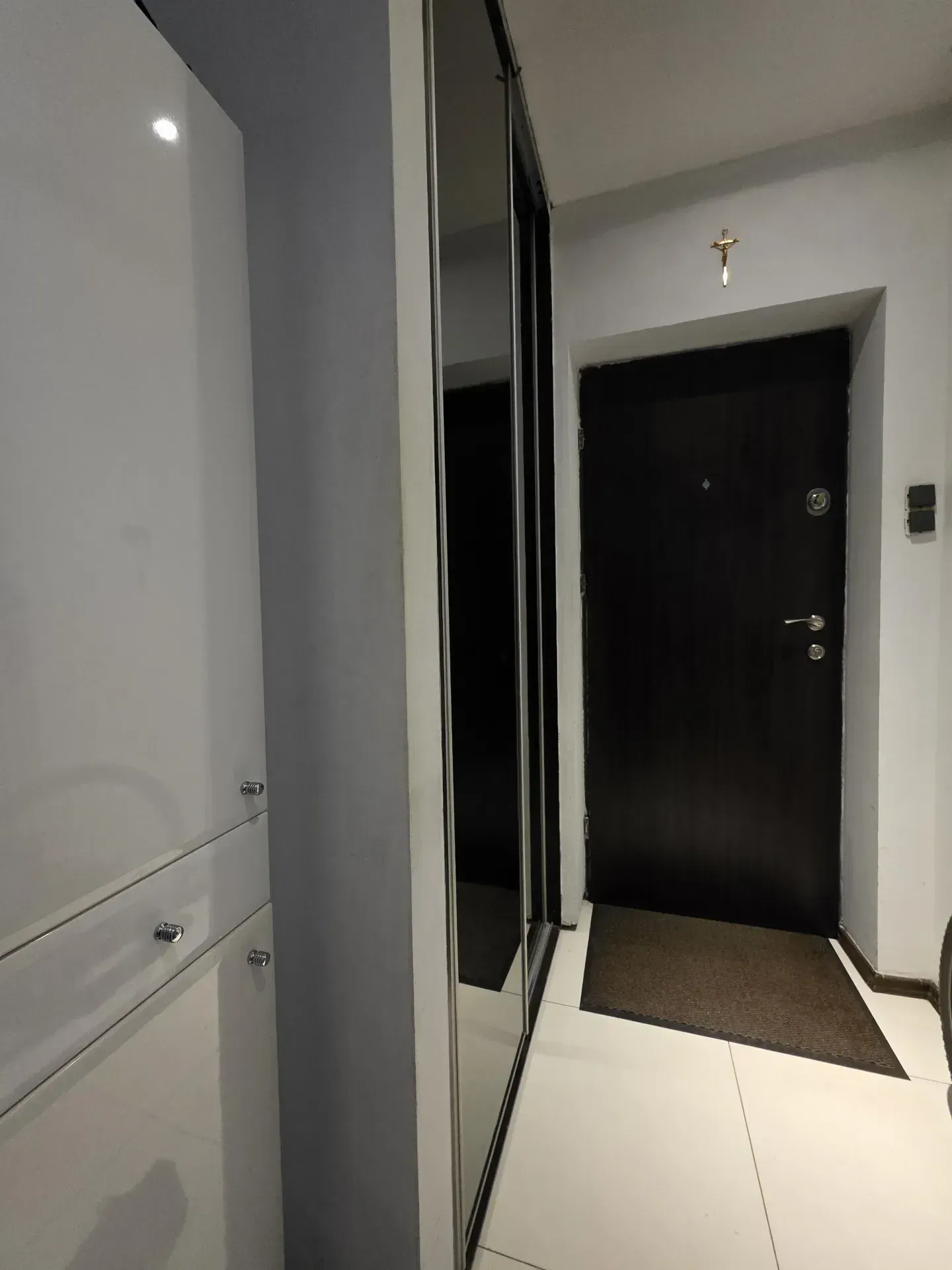 2 pokojowe z balkonem do wejścia 6