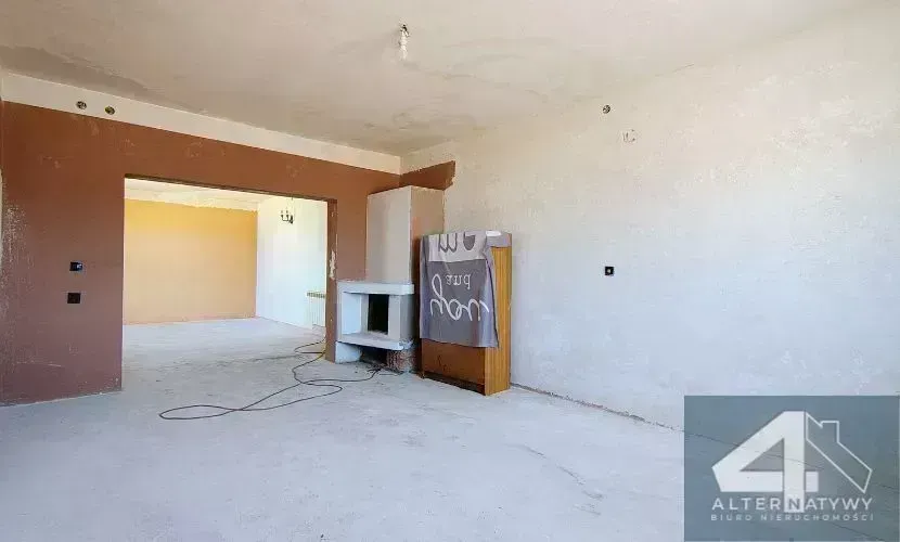 Dom + 2 duże garaże idealne pod firmę! 13