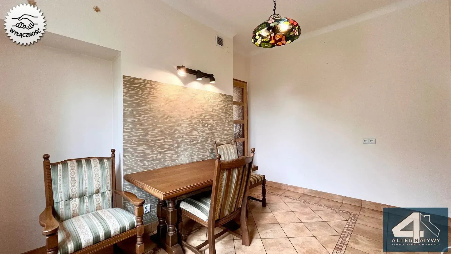 Przestronny dom 180 m z potencjałem 8