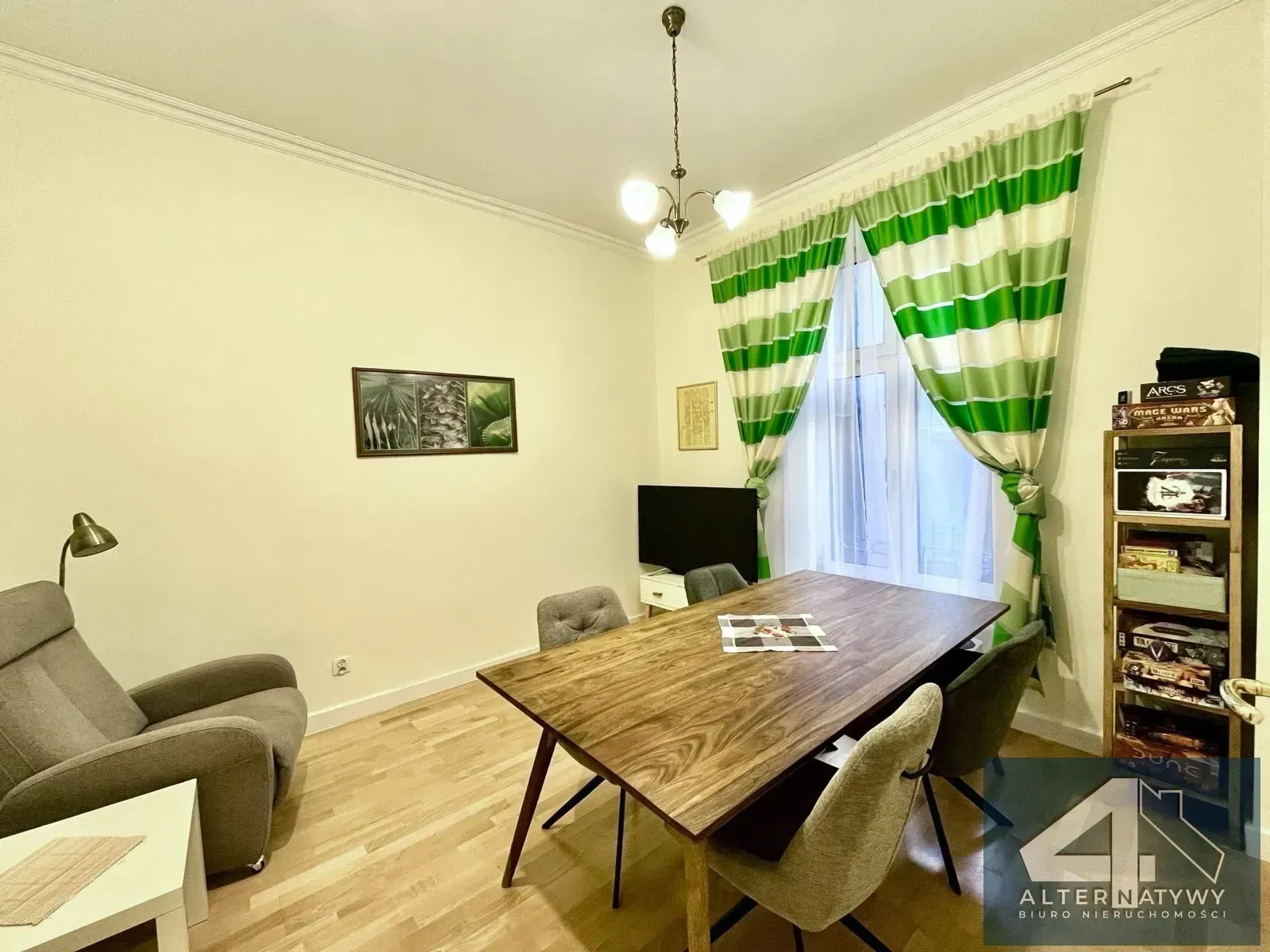Kawalerka + 3-pokojowe, Zyblikiewicza, 66m 2