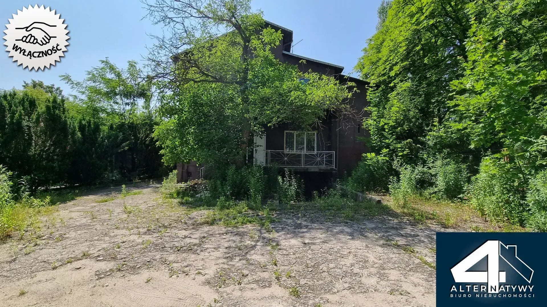 Duży dom dla 2 rodzin z ogromnym potencjałem! 9