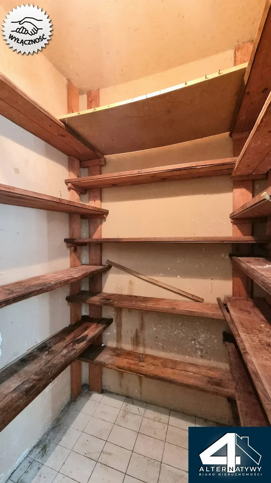 Duży dom dla 2 rodzin z ogromnym potencjałem! 16