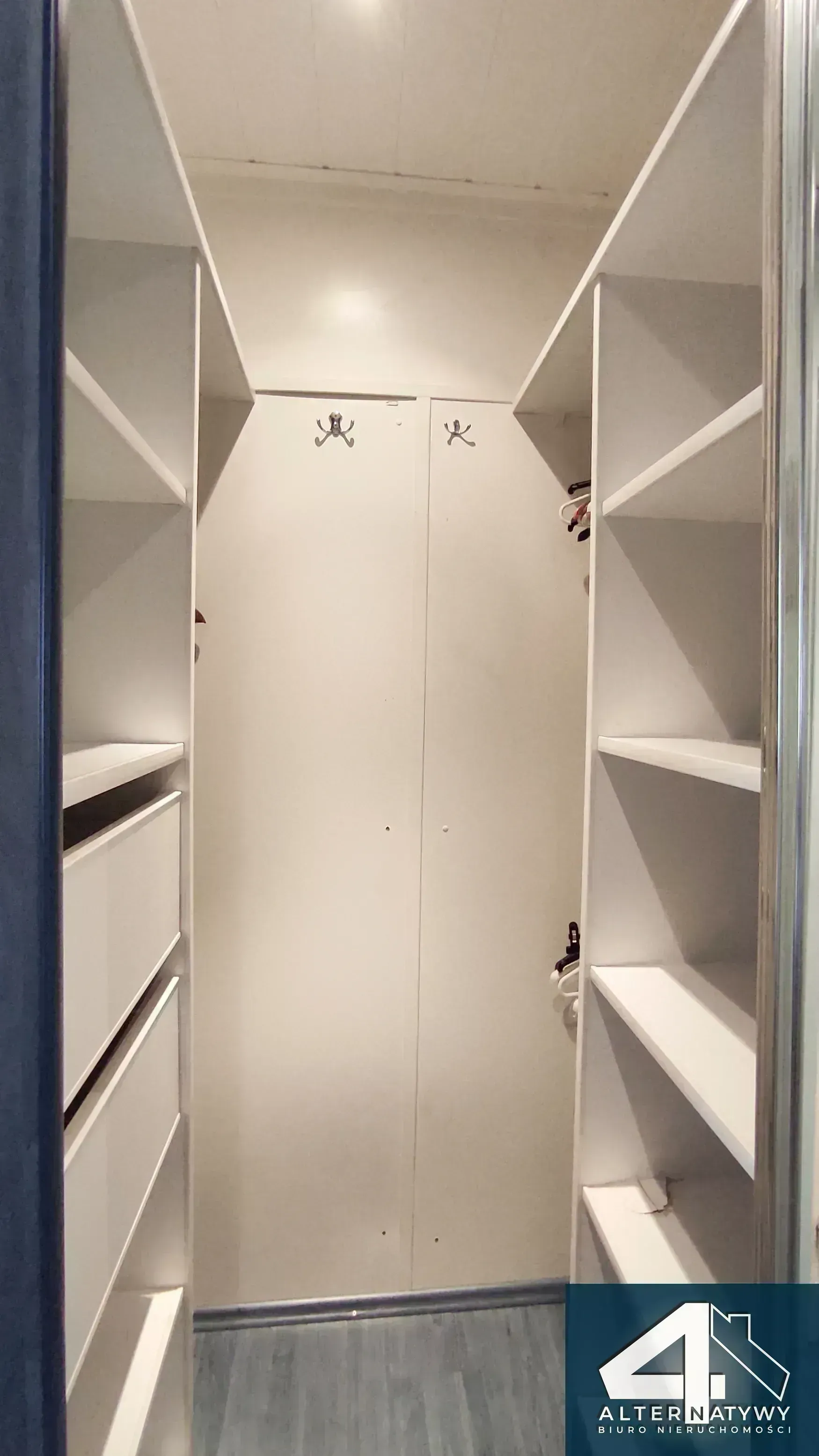 Pełny rozkład, garderoba, osobne WC 6