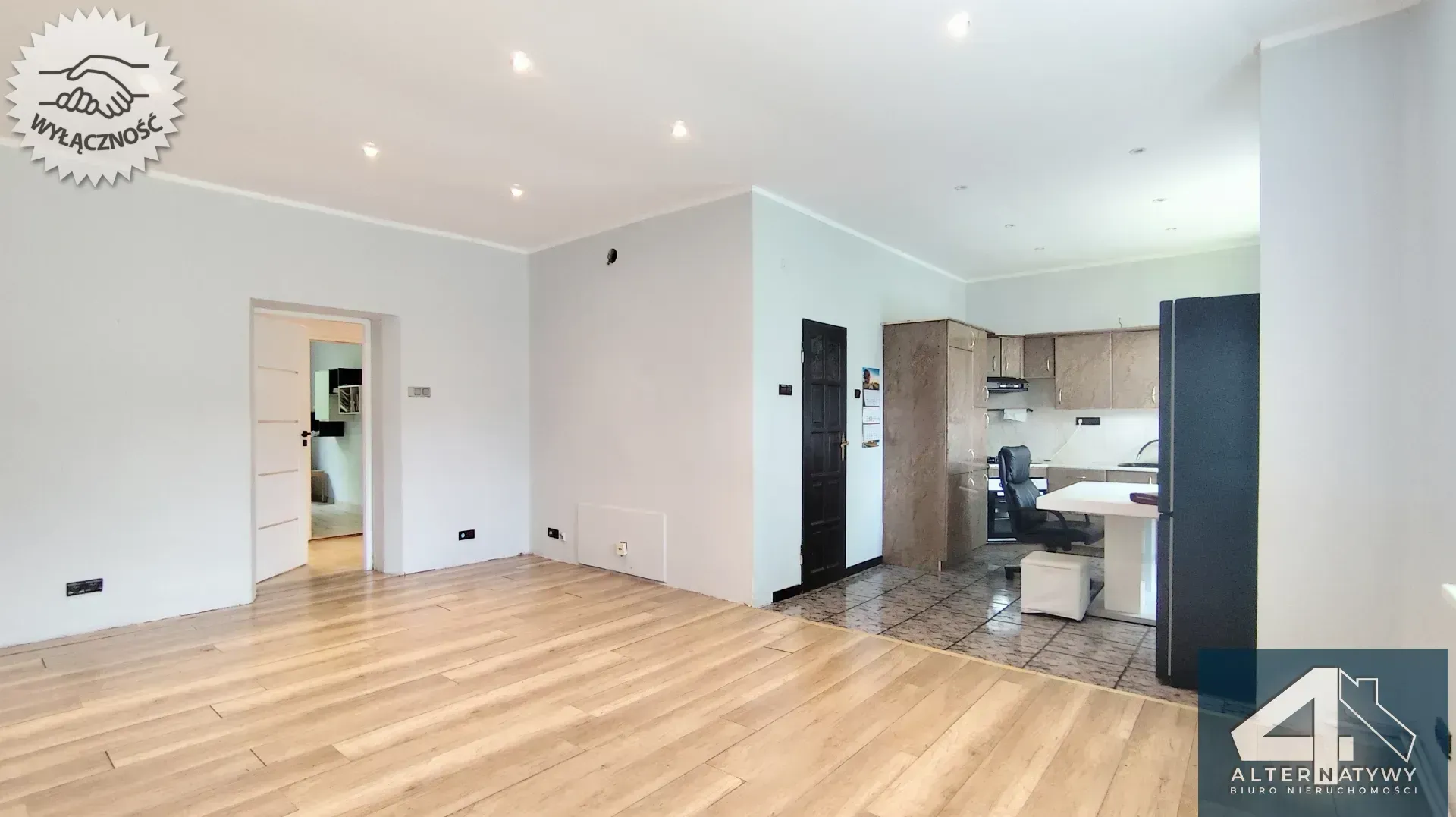 2 budynki: działalność lub mieszkalno-usługowe 2