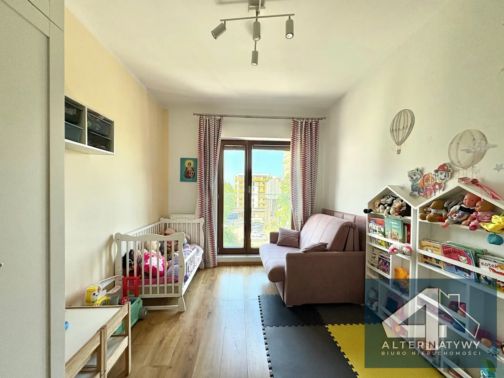 Nowoczesne mieszkanie, zielone otoczenie 9