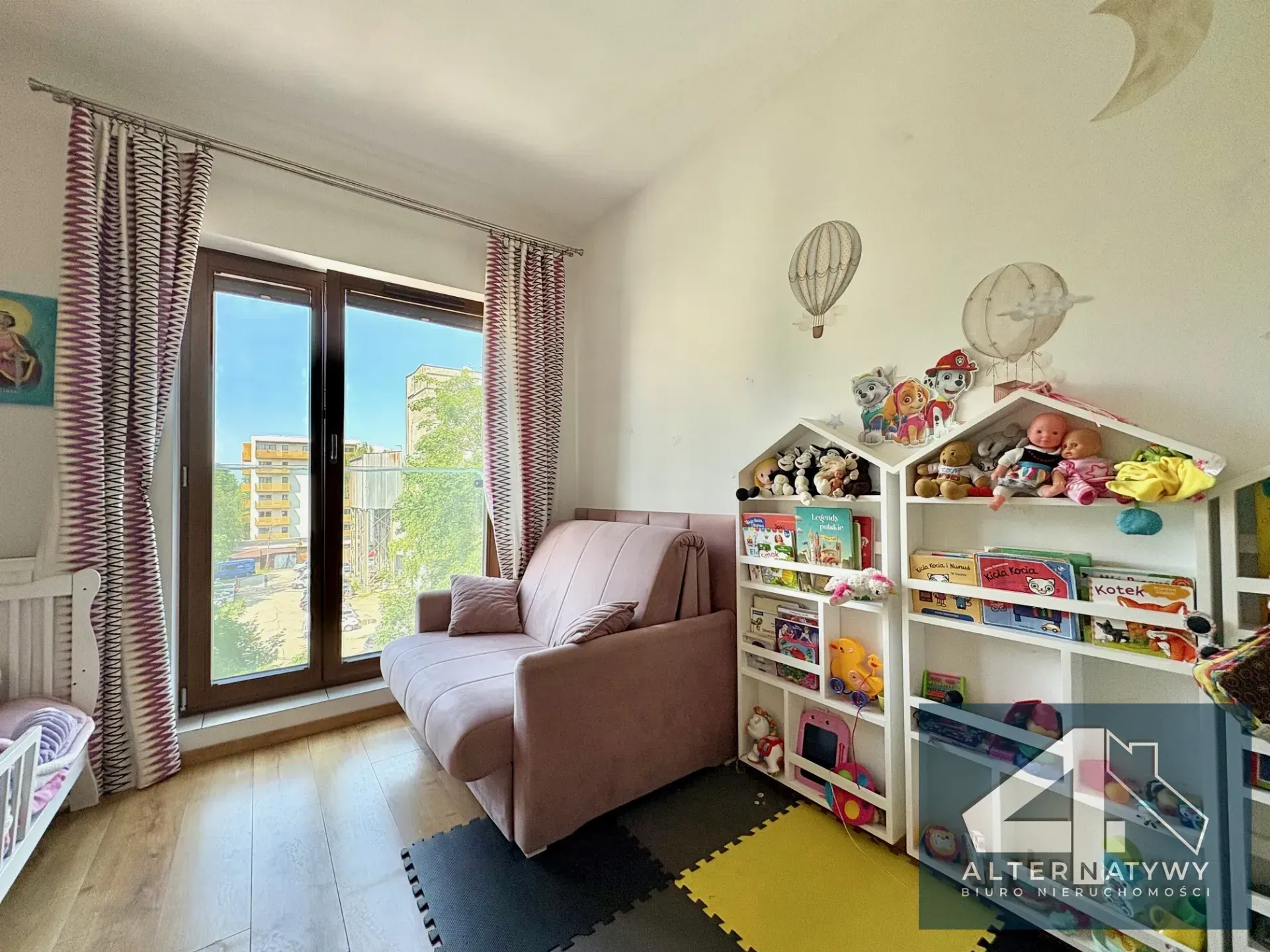 Nowoczesne mieszkanie, zielone otoczenie 11