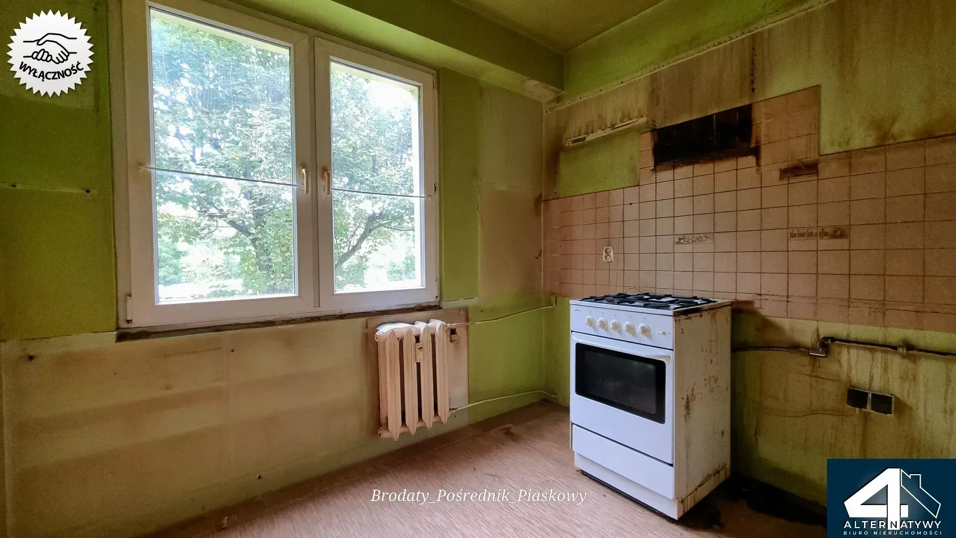 Przestronne M4 do remontu. 7