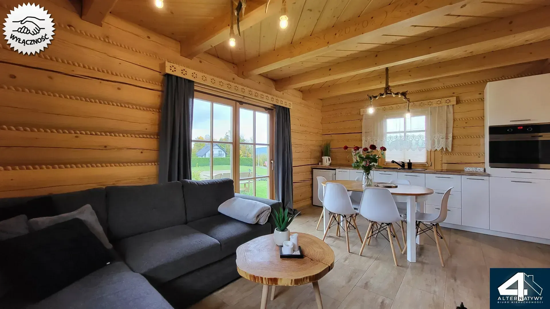 Dom z bala w Beskidach 23