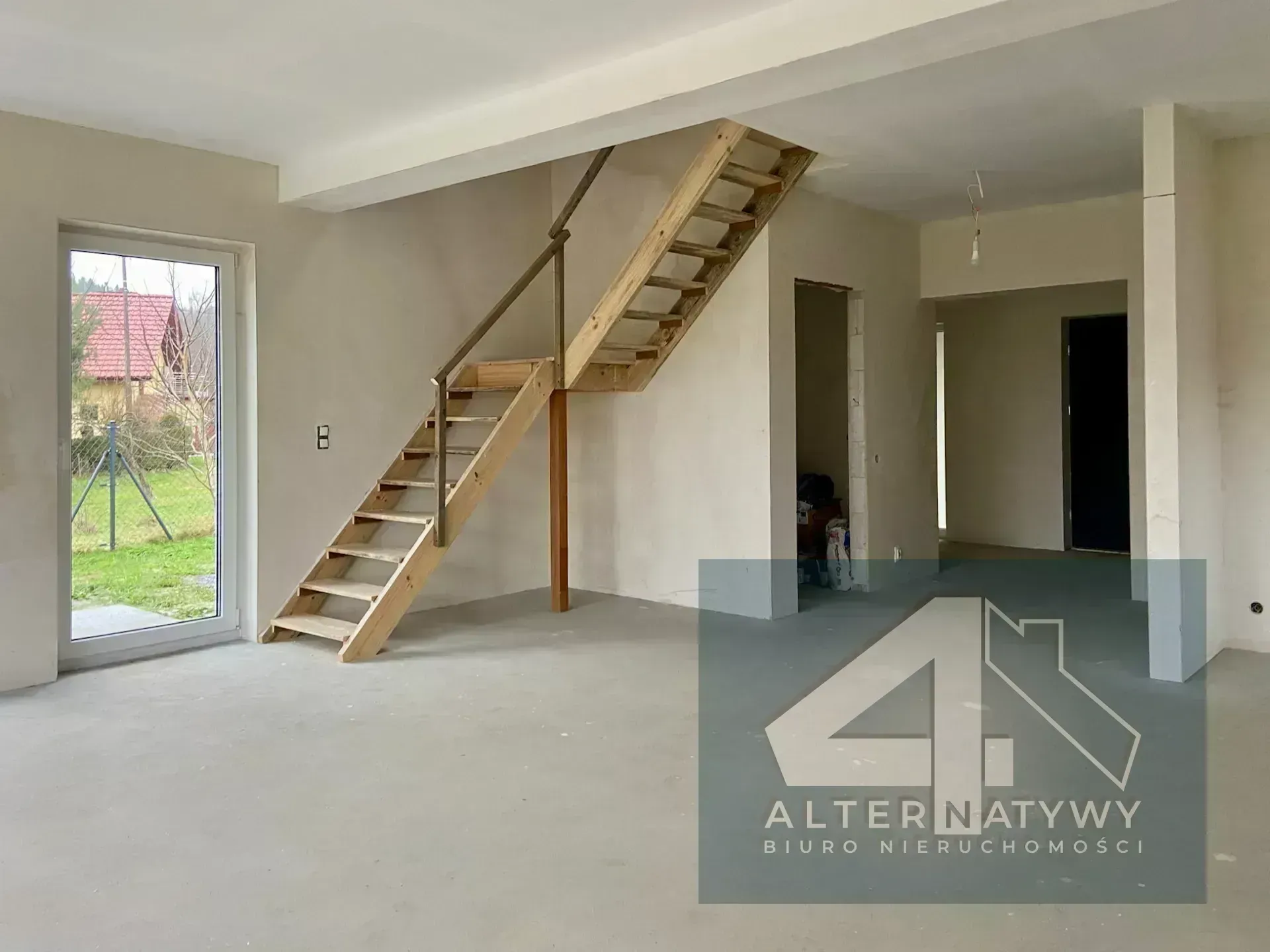 Dom w dobrej lokalizacji -stan deweloperski plus! 6