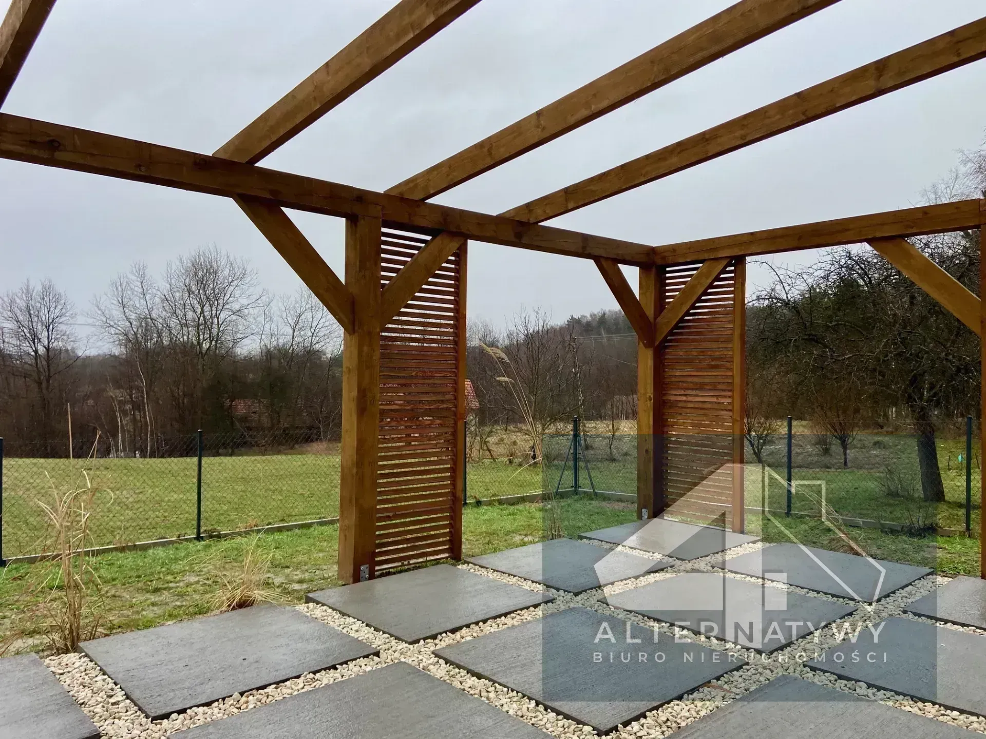 Dom w dobrej lokalizacji -stan deweloperski plus! 7