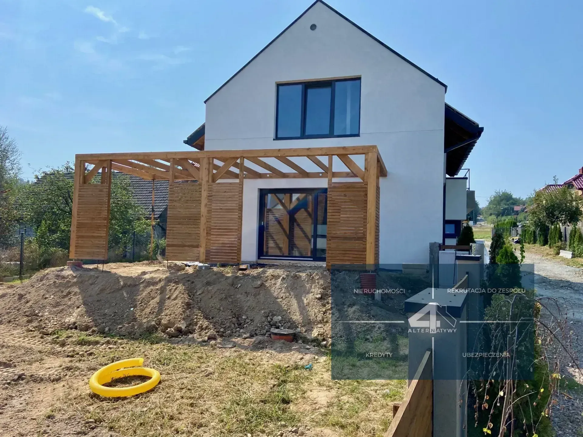 Dom w dobrej lokalizacji -stan deweloperski plus! 18