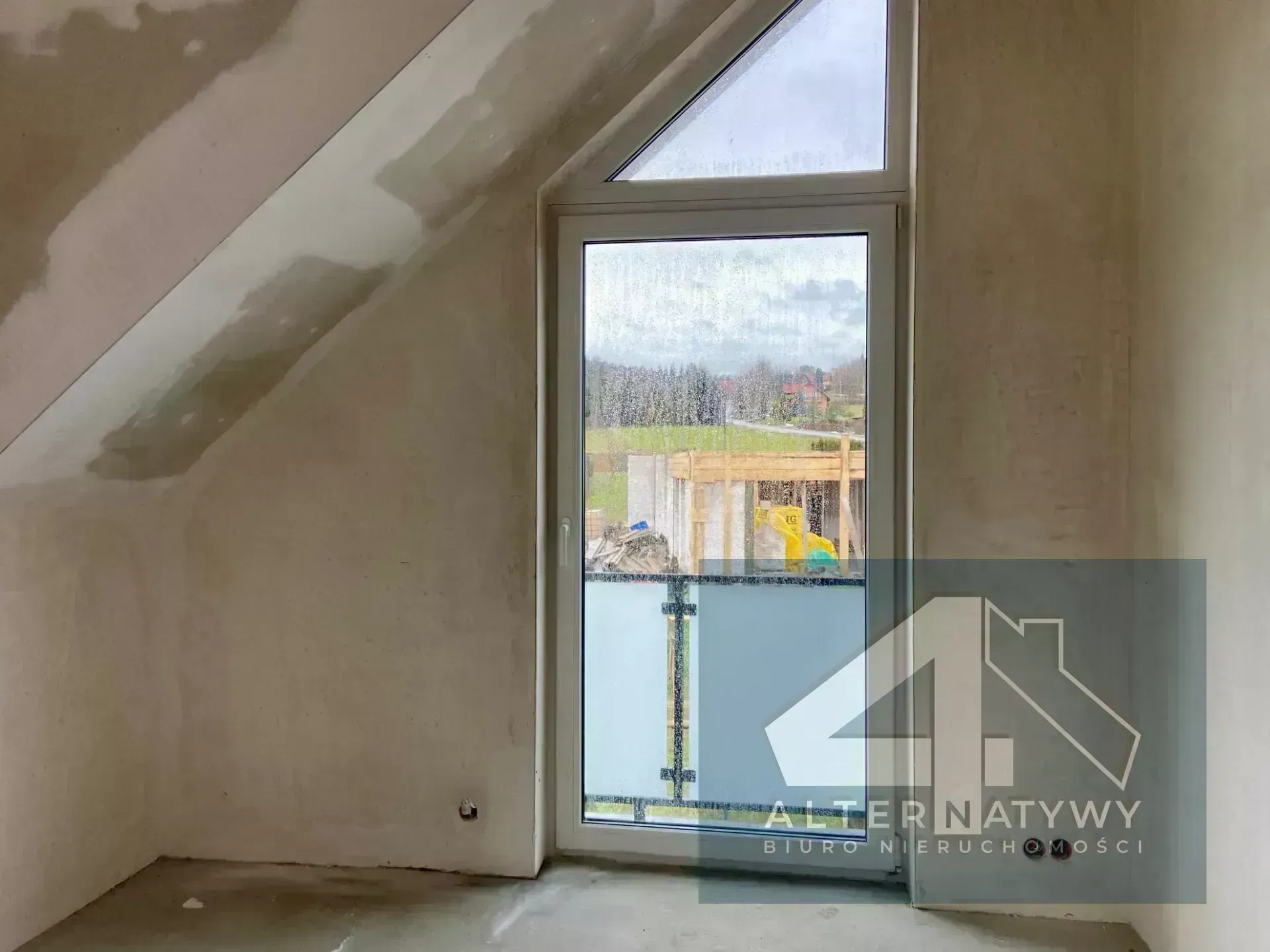 Dom w dobrej lokalizacji -stan deweloperski plus! 11