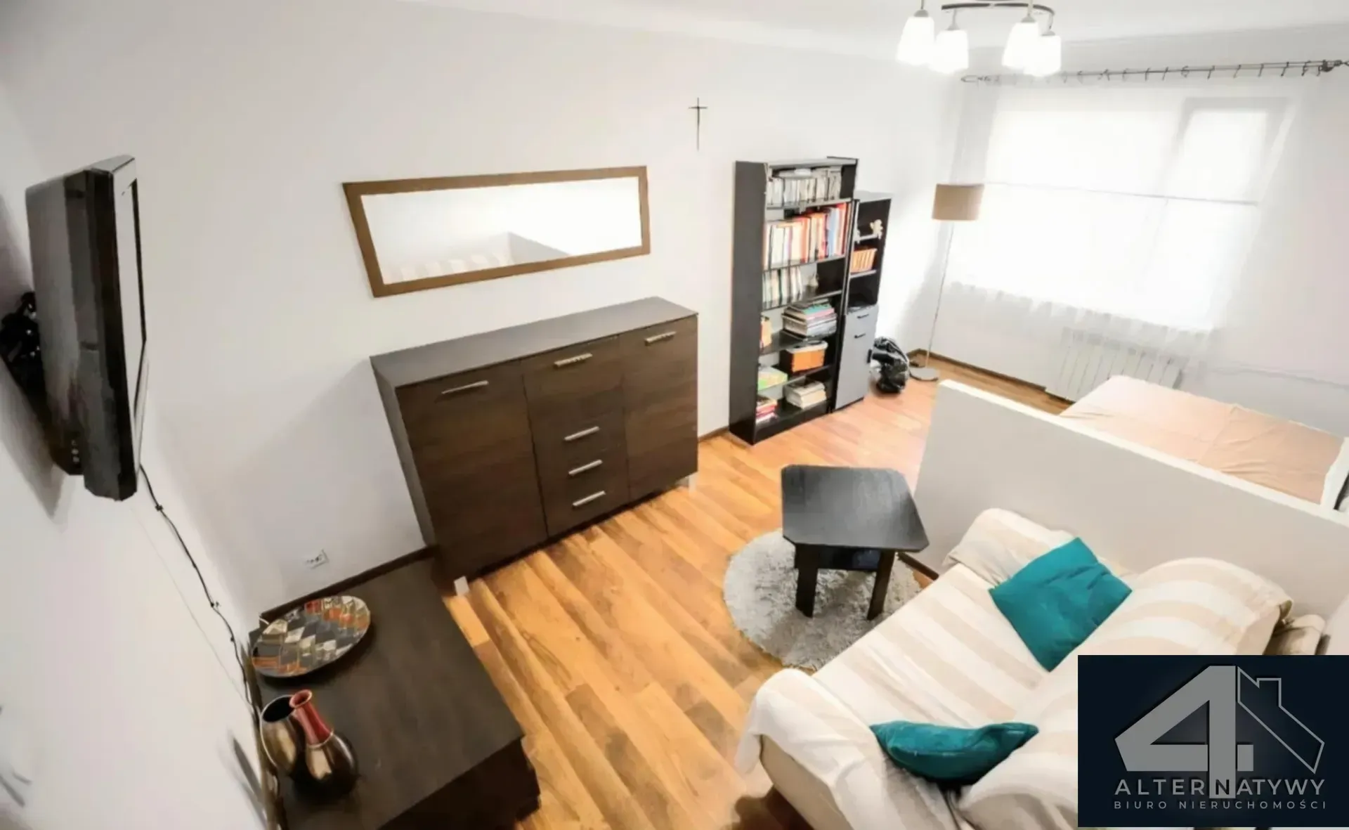 Klimatyczne 2 pokojowe mieszkanie 3