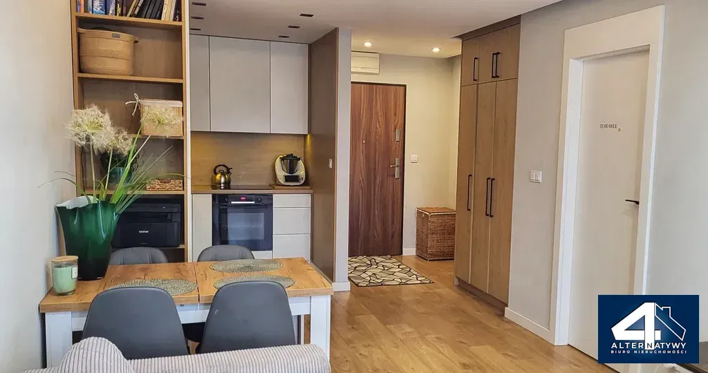 Praktyczne 44 M2 - świetna lokalizacja + kolej 2