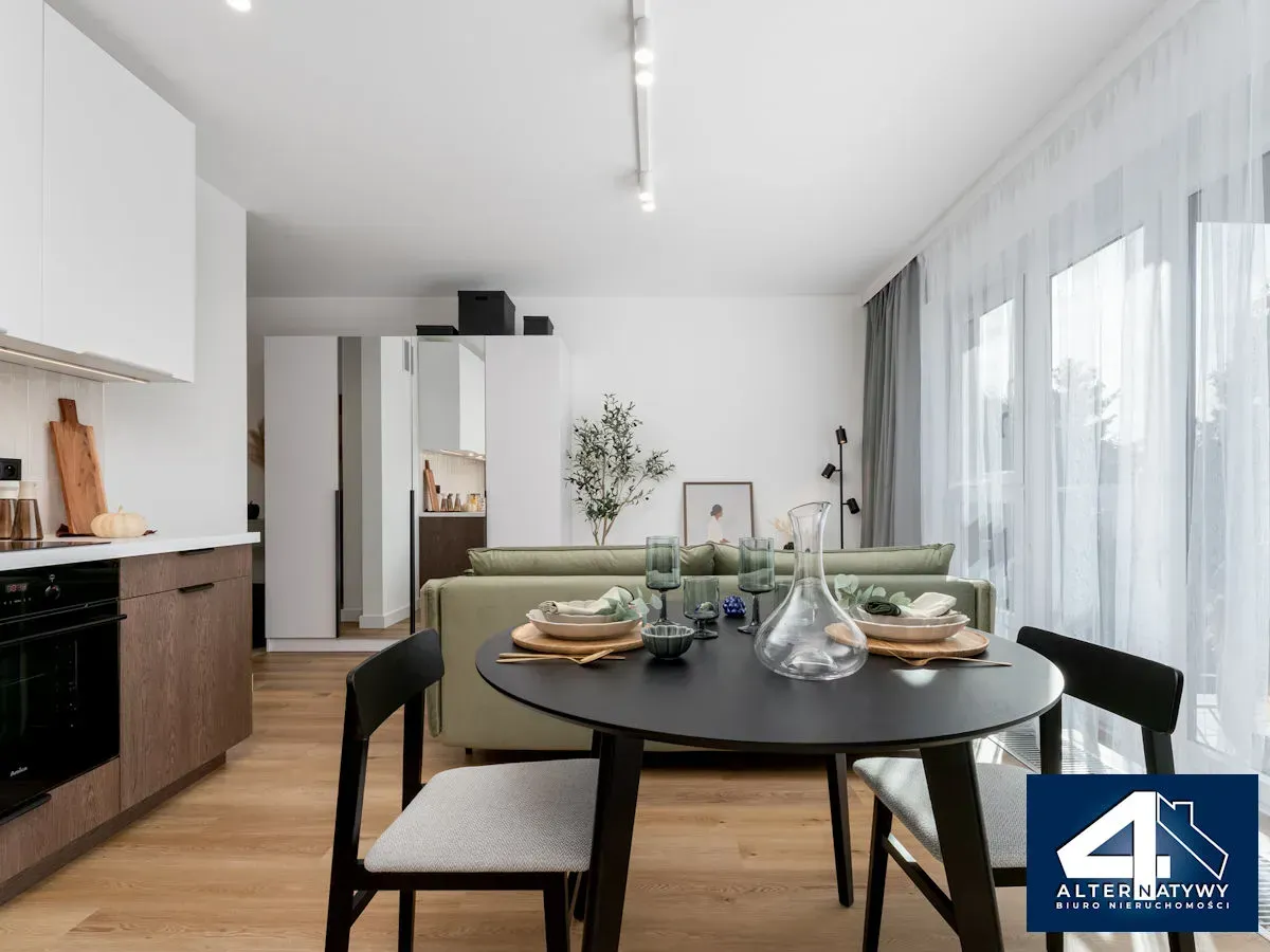 Urocza kawalerka 30,3 m2 w zaciszu, winda 3