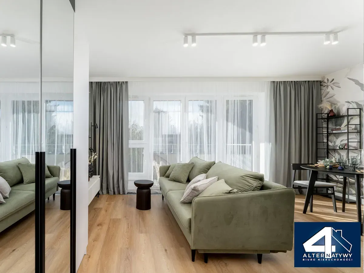 Urocza kawalerka 30,3 m2 w zaciszu, winda 4