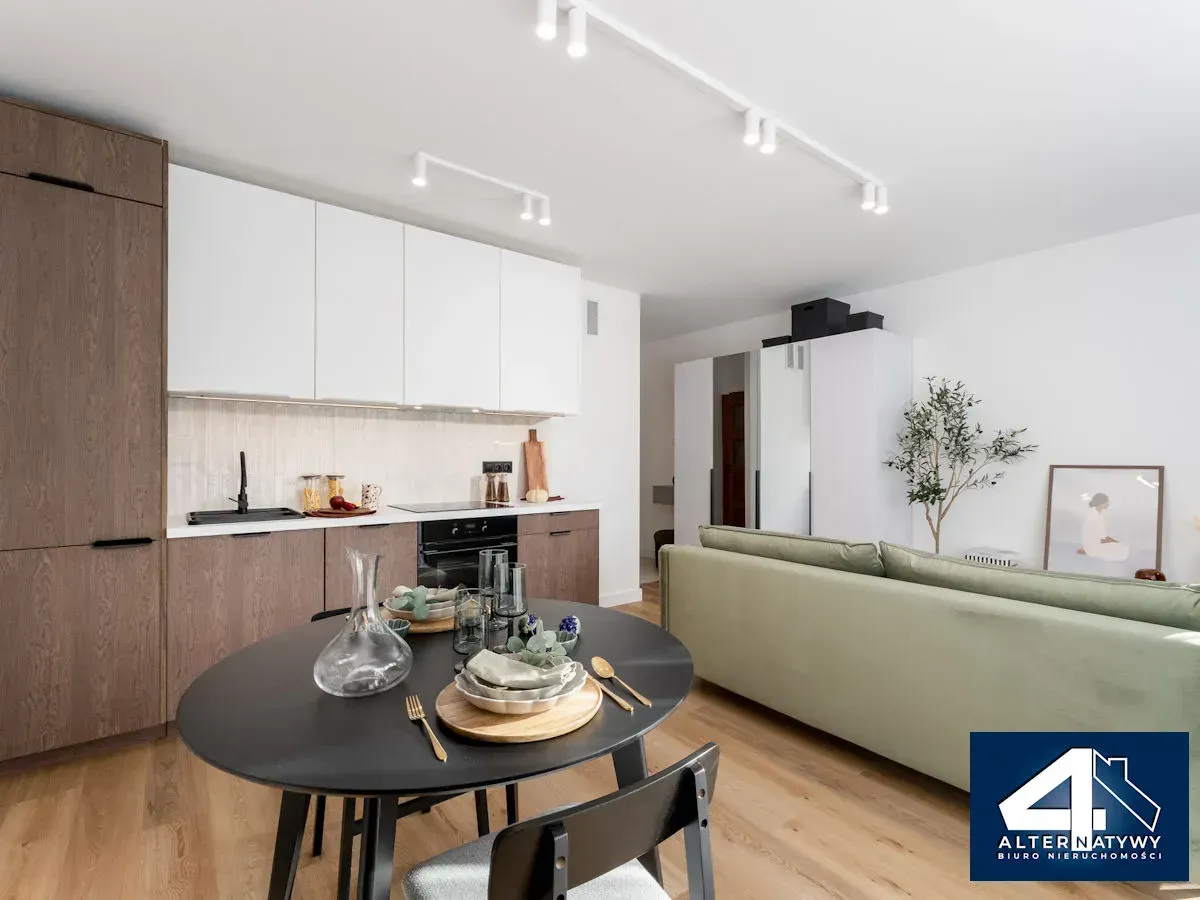 Urocza kawalerka 30,3 m2 w zaciszu, winda 5