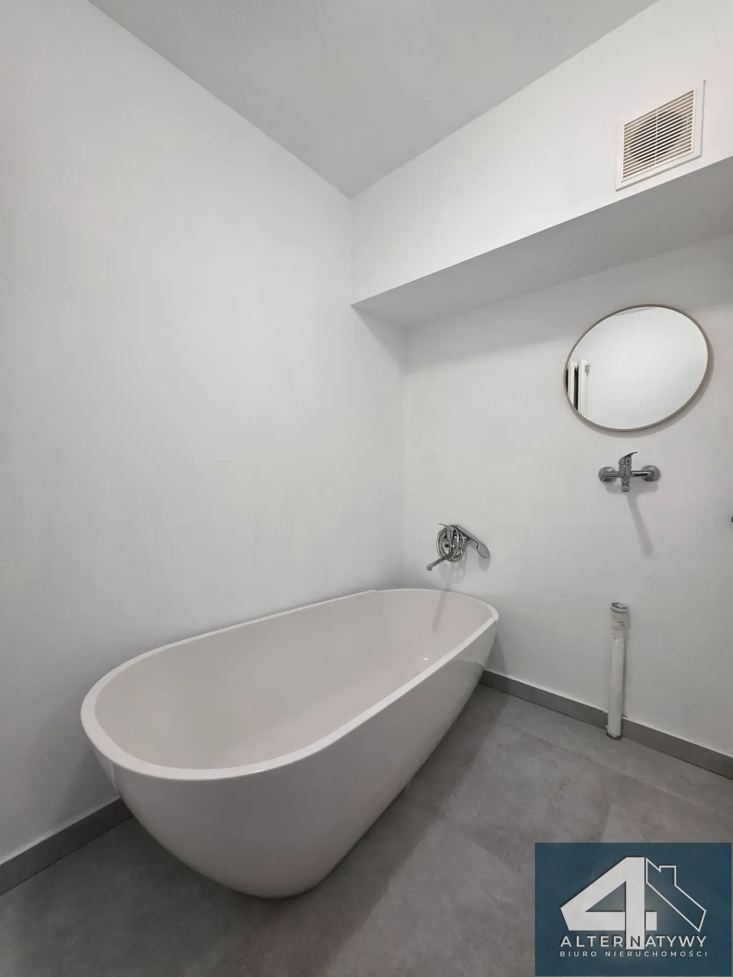 Przestronne mieszkanie w samym cetrum Otwocka. 5