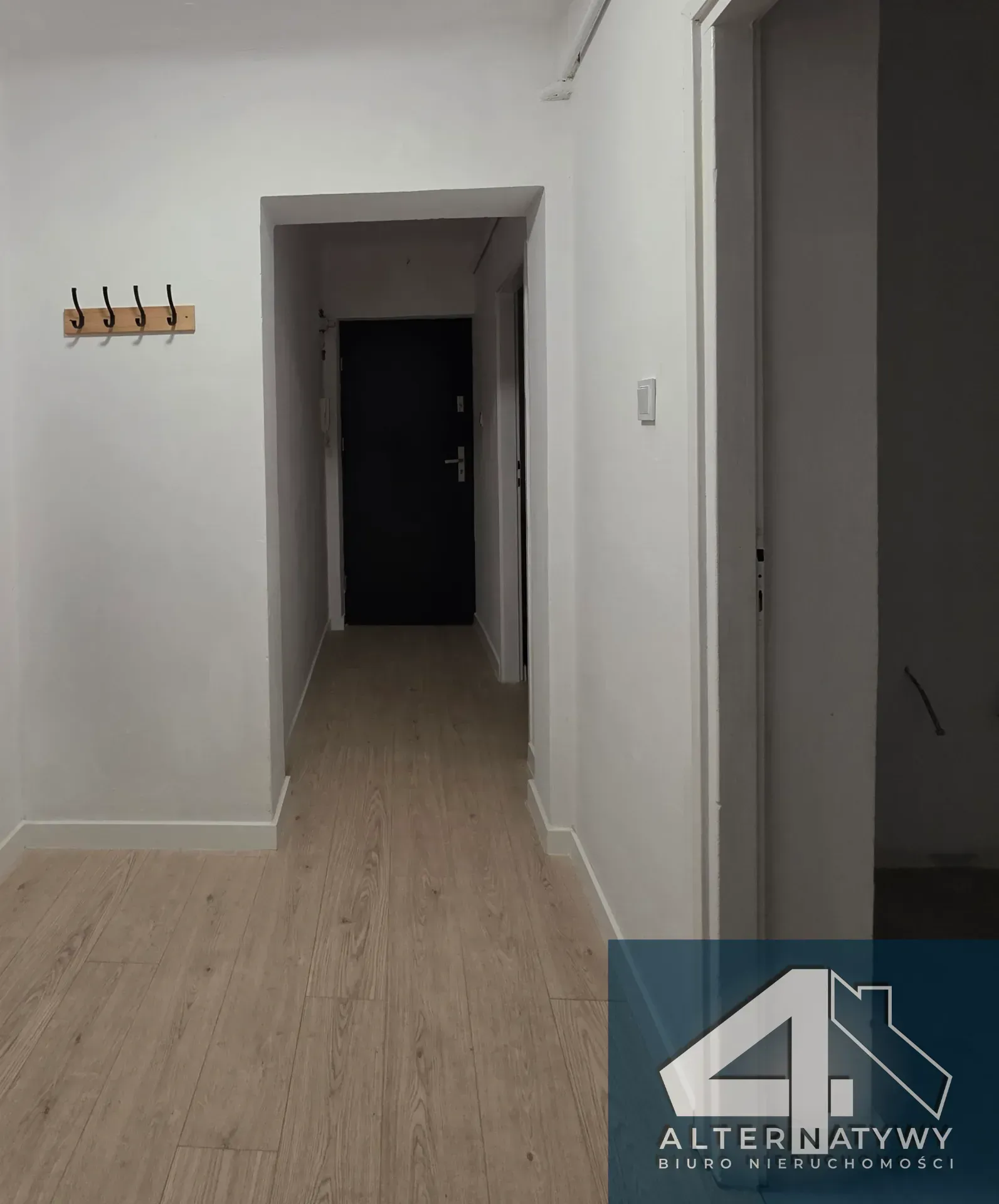 Przestronne mieszkanie w samym cetrum Otwocka. 6