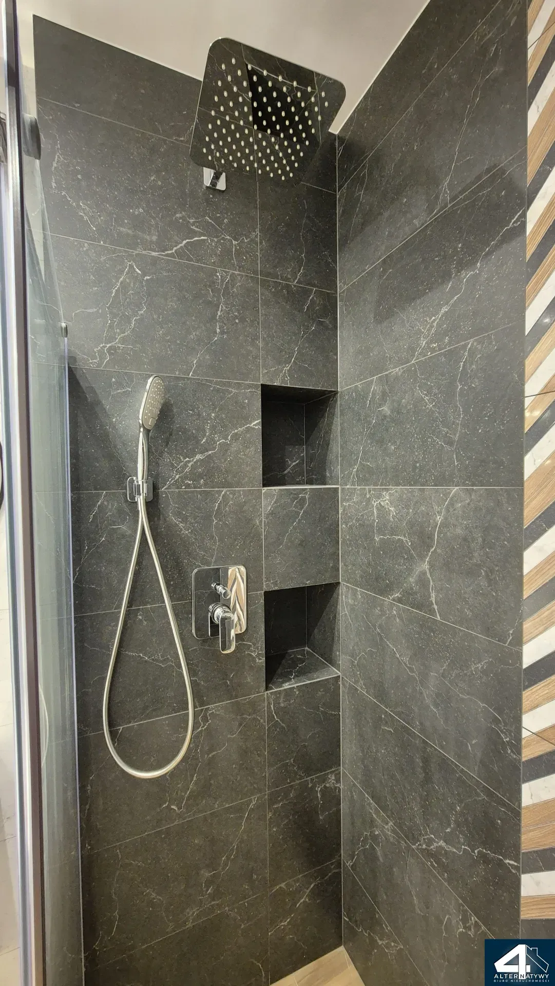 Nowe i urządzone mieszkanie z ogródkiem 10