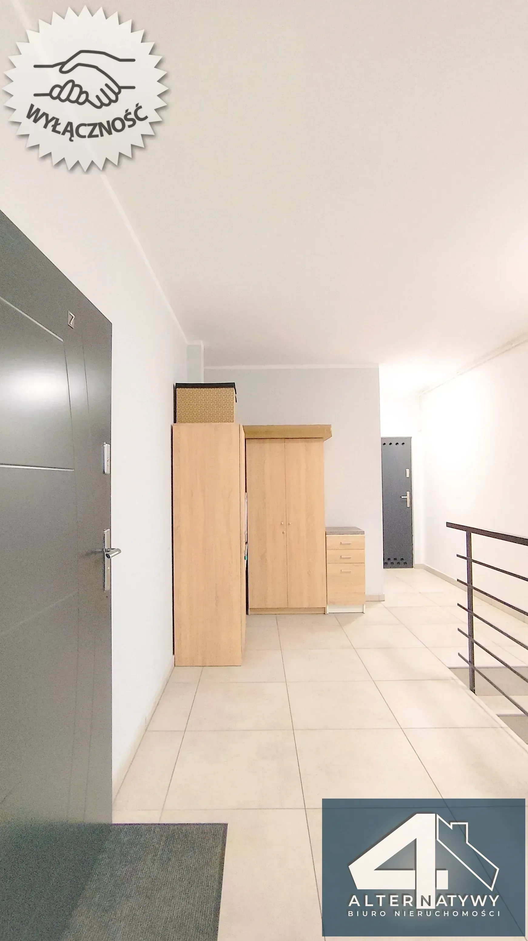 Wyremontowana kawalerka z miejscem postojowym 6