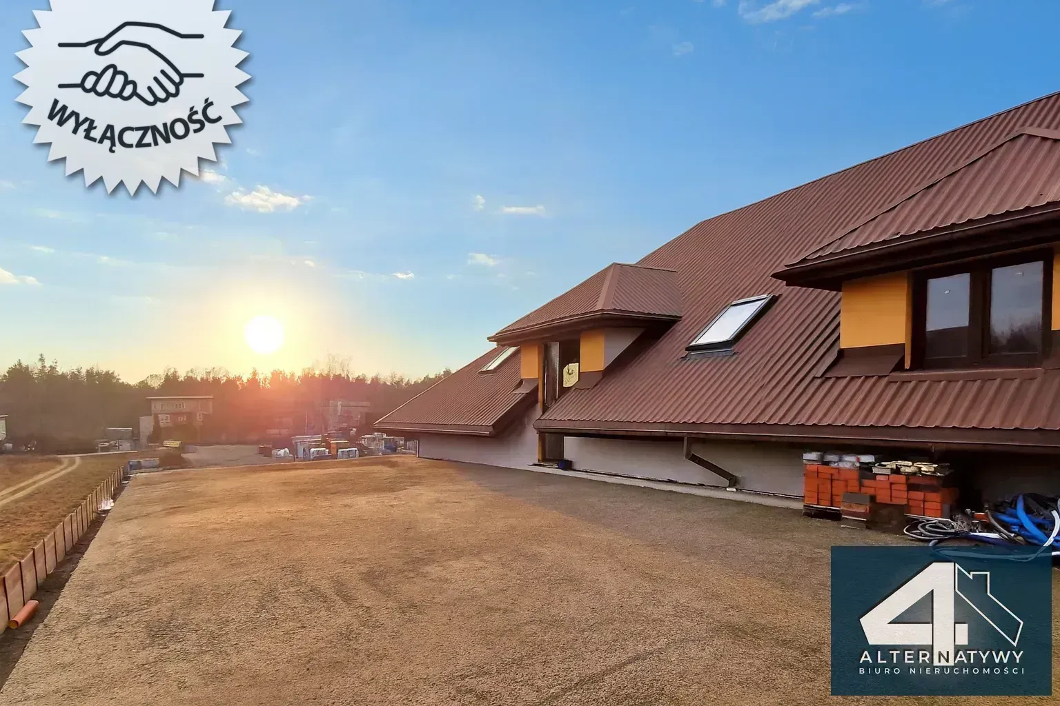 Hurtownia budowlana przy DK 42 na trasie 2