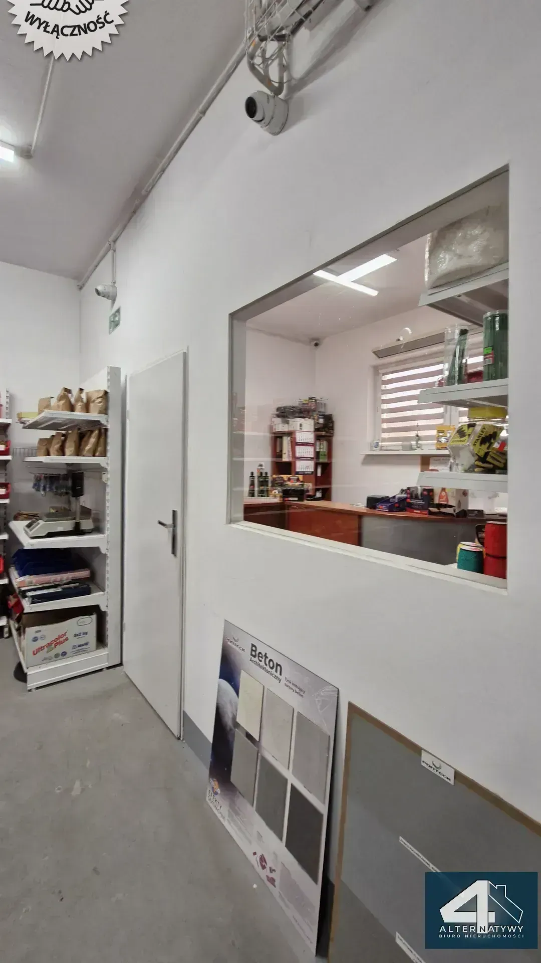 Hurtownia budowlana przy DK 42 na trasie 4