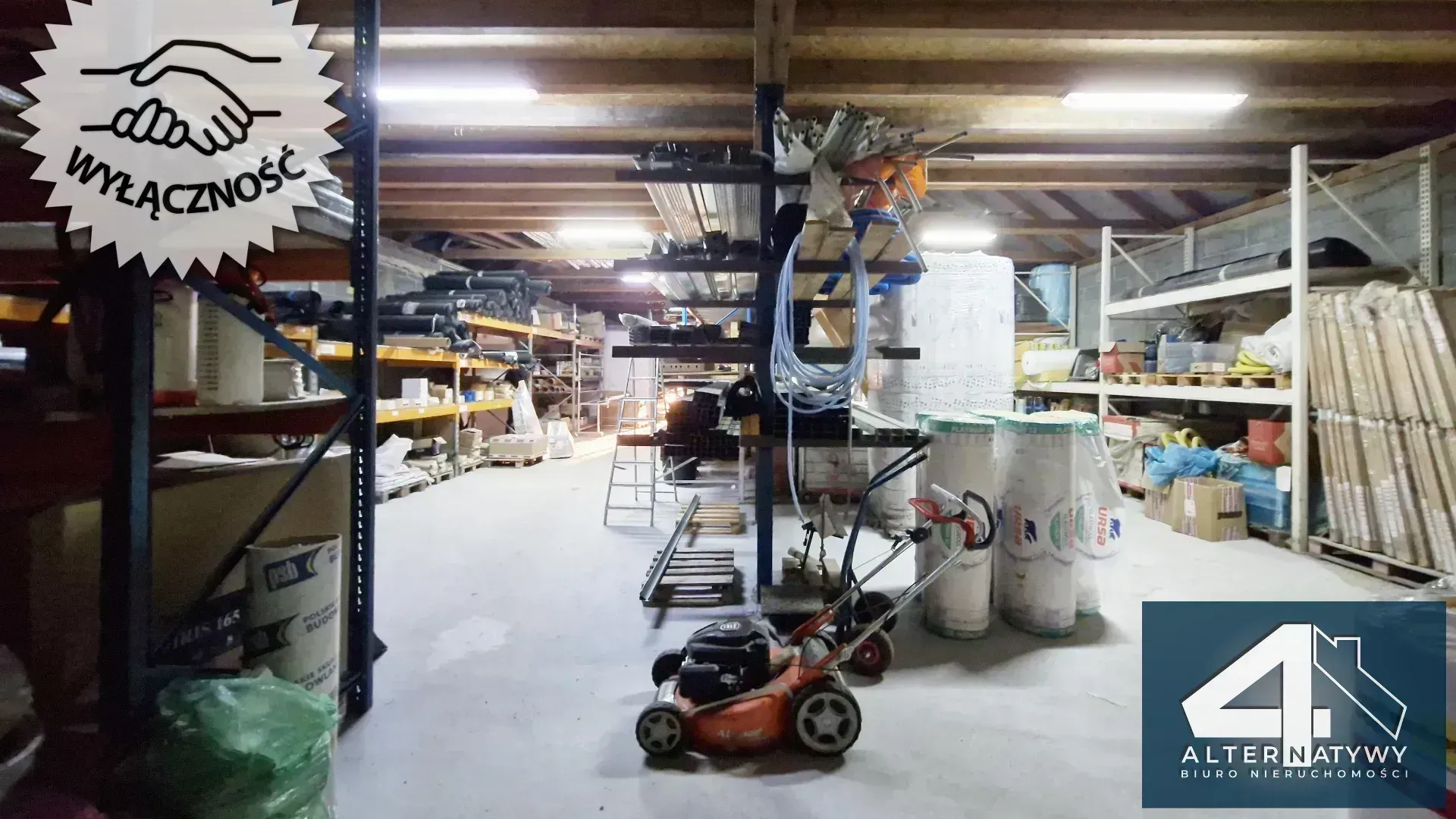 Hurtownia budowlana przy DK 42 na trasie 13