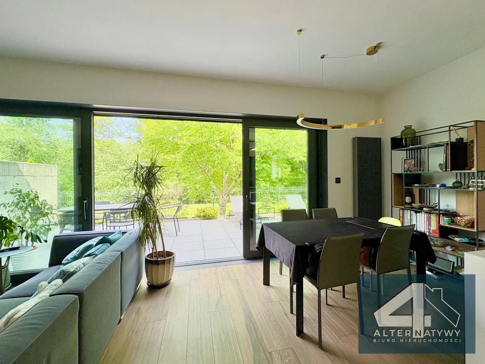 Bliźniak z klasą Premium 8