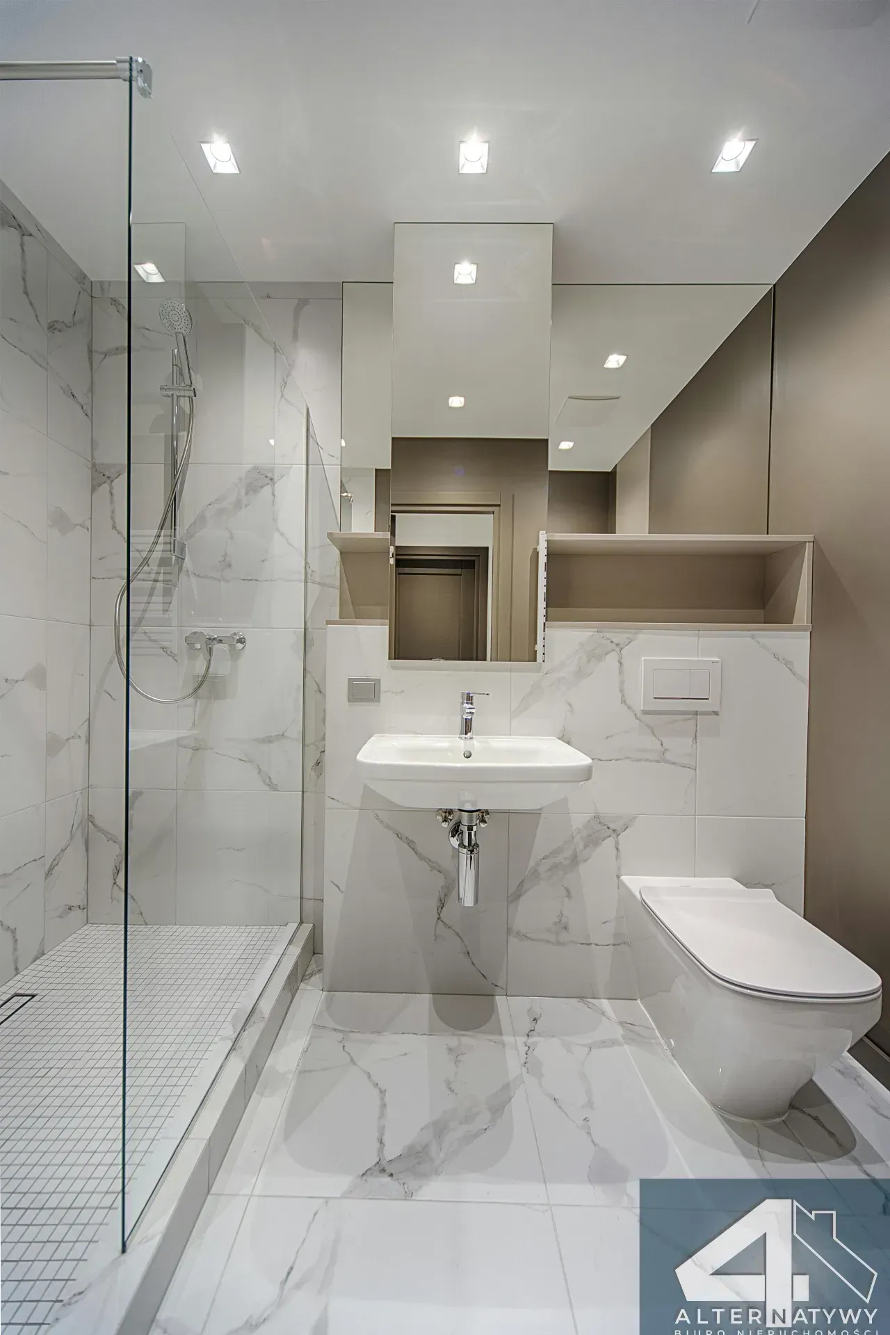 6 pokoi+kuchnia+balkony, Krakowska, 126m 21