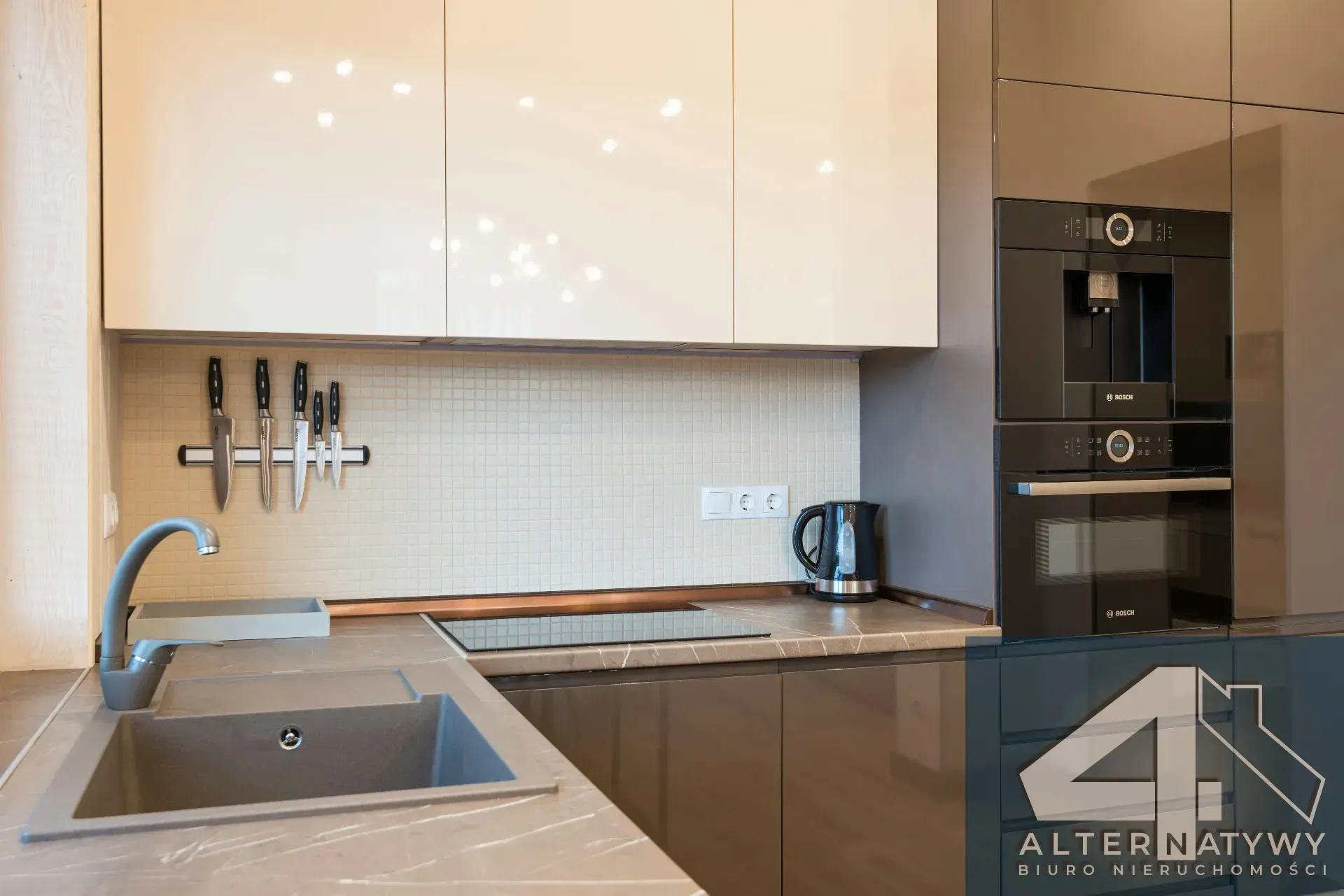 6 pokoi+kuchnia+balkony, Krakowska, 126m 23