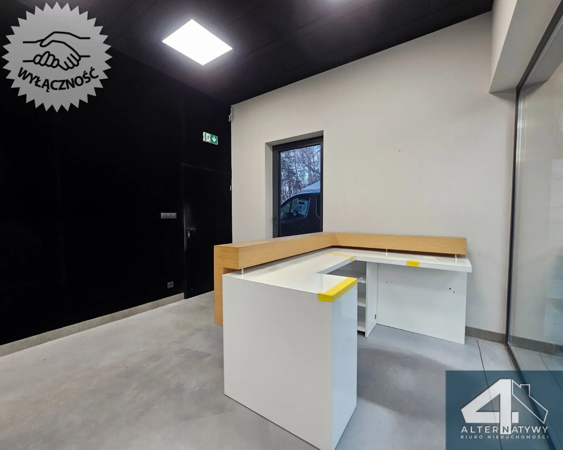 Nowoczesny budynek biurowo-magazynowy Mielec SSE 5