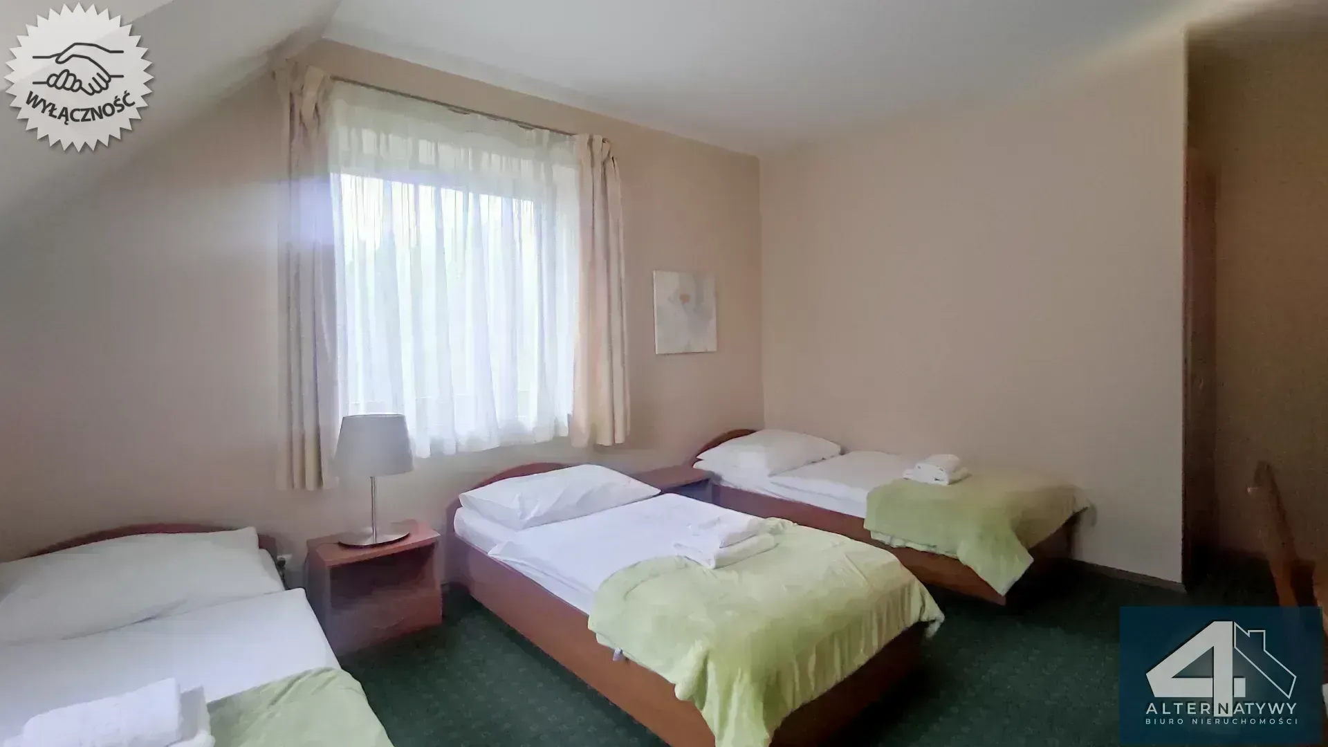 Hotel z dużą działką -Stawy Stefańskiego 4