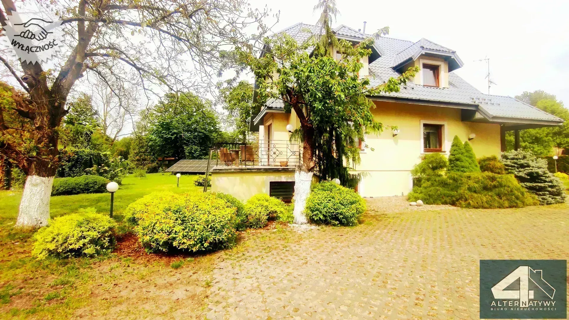 Hotel z dużą działką -Stawy Stefańskiego 3