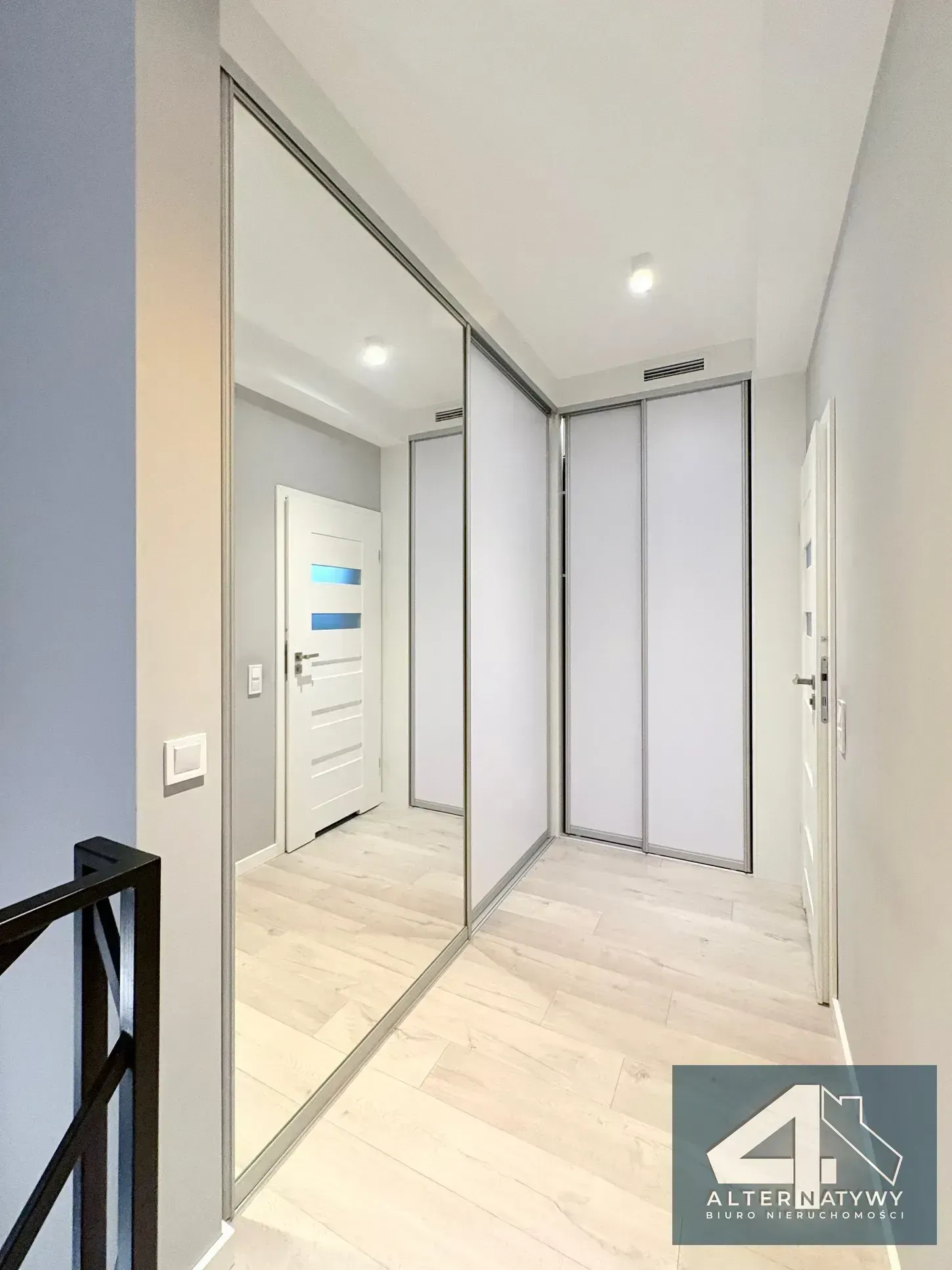 Wola Justowska. Apartament z ogródkiem 19