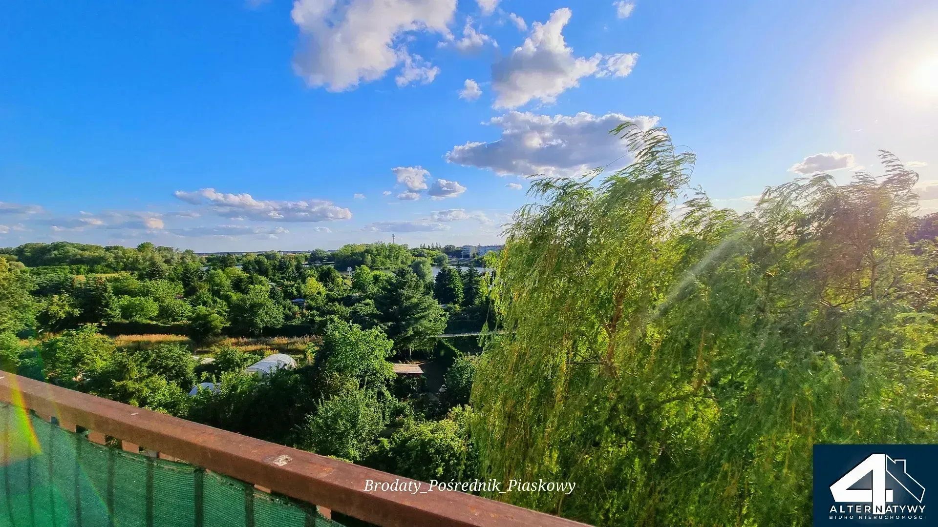 Duże mieszkanie z pięknym widokiem. 6